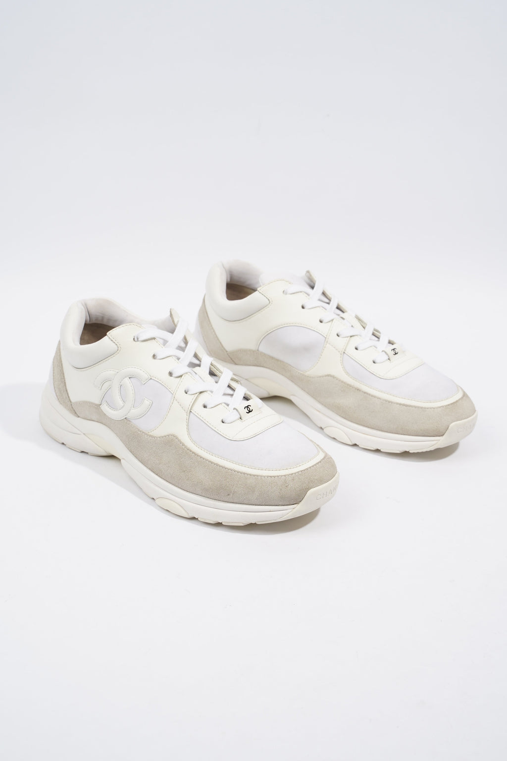 Chanel CC Logo Sneaker White Suede EU 44 UK 10