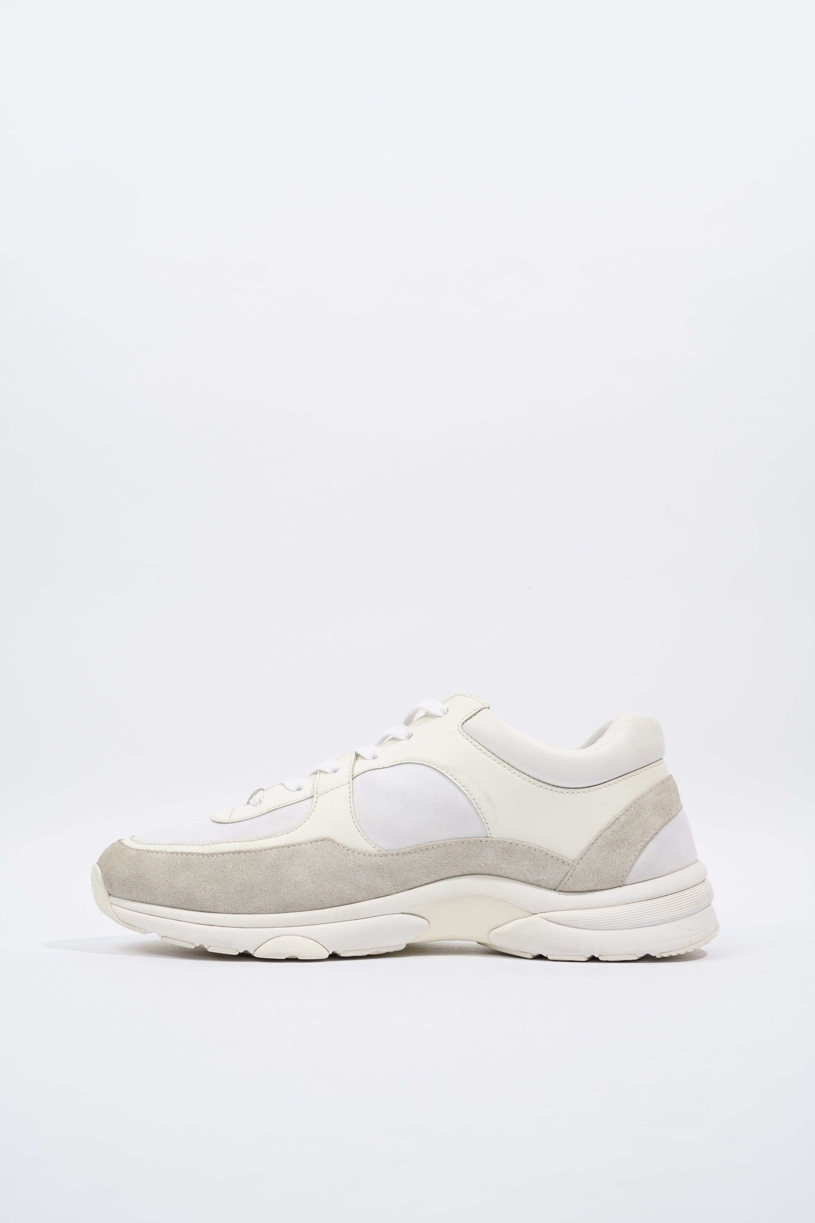 Chanel CC Logo Sneaker White Suede EU 44 UK 10
