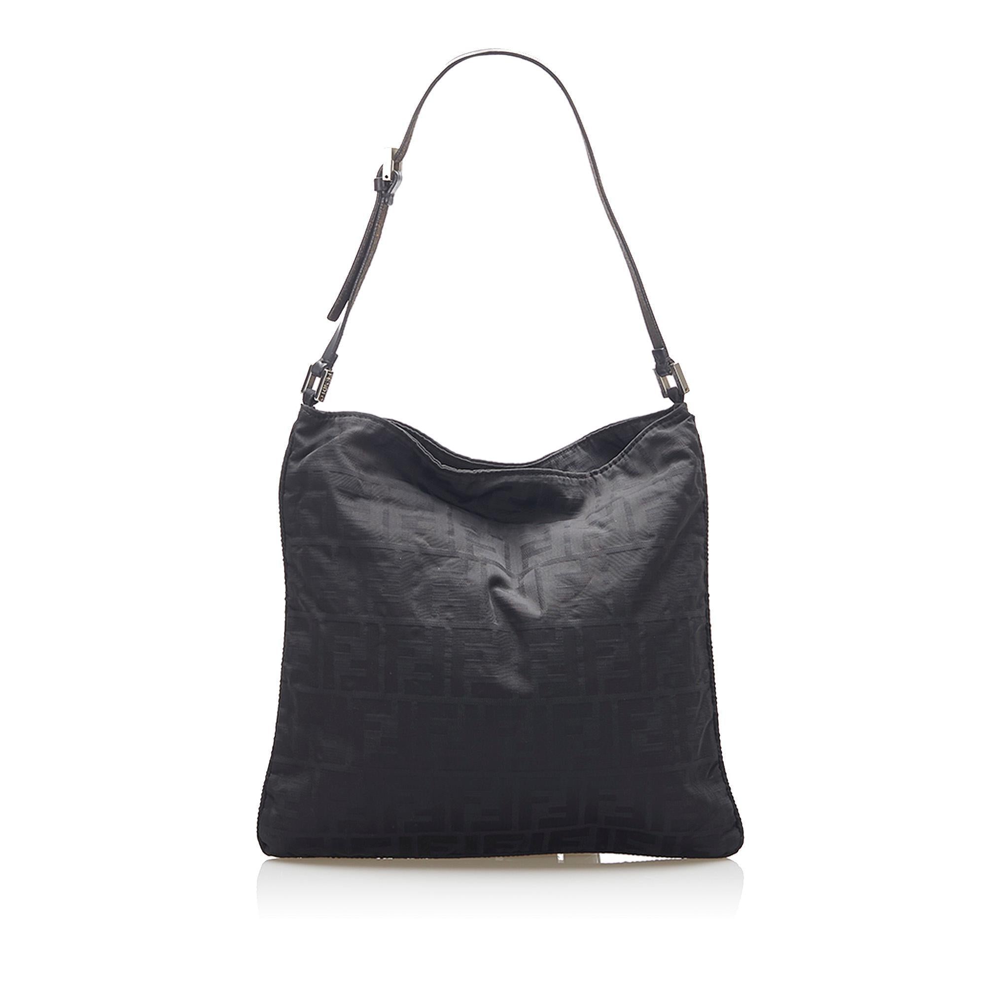 Fendi Canvas Shoulder Bag (SHG-16609)