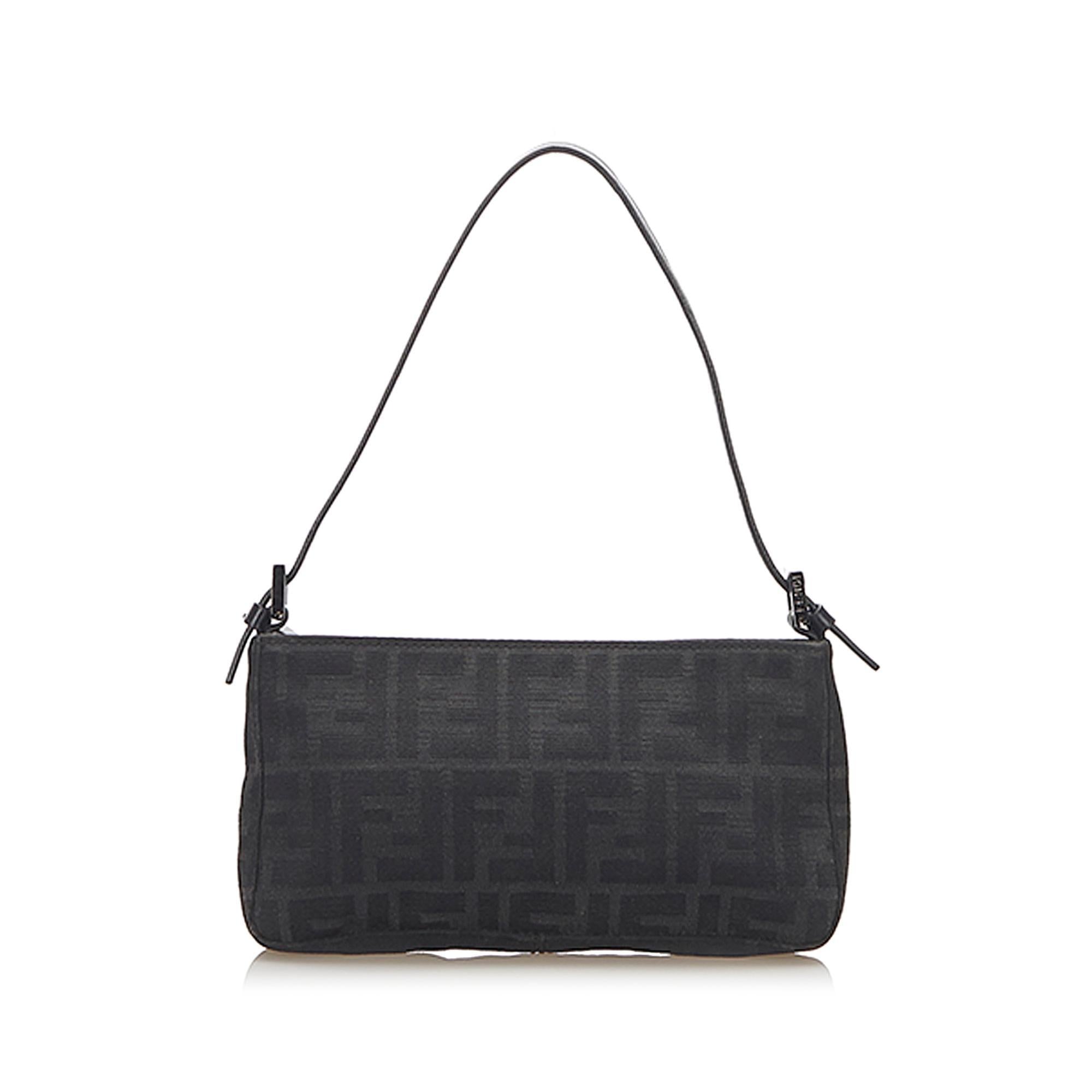 Fendi Zucca Canvas Baguette (SHG-17533)