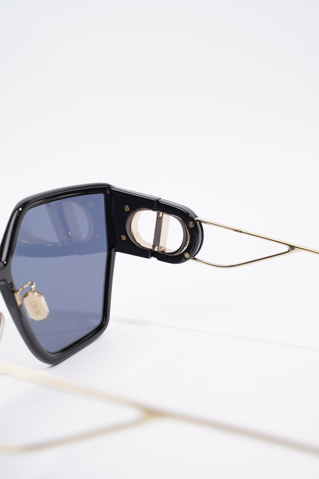 Christian Dior 30 Montaigne Sunglasses Black / Gold Acetate 130