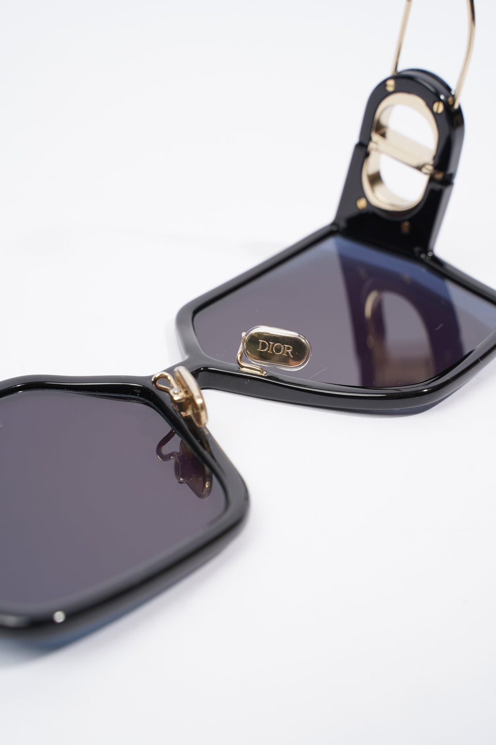 Christian Dior 30 Montaigne Sunglasses Black / Gold Acetate 130