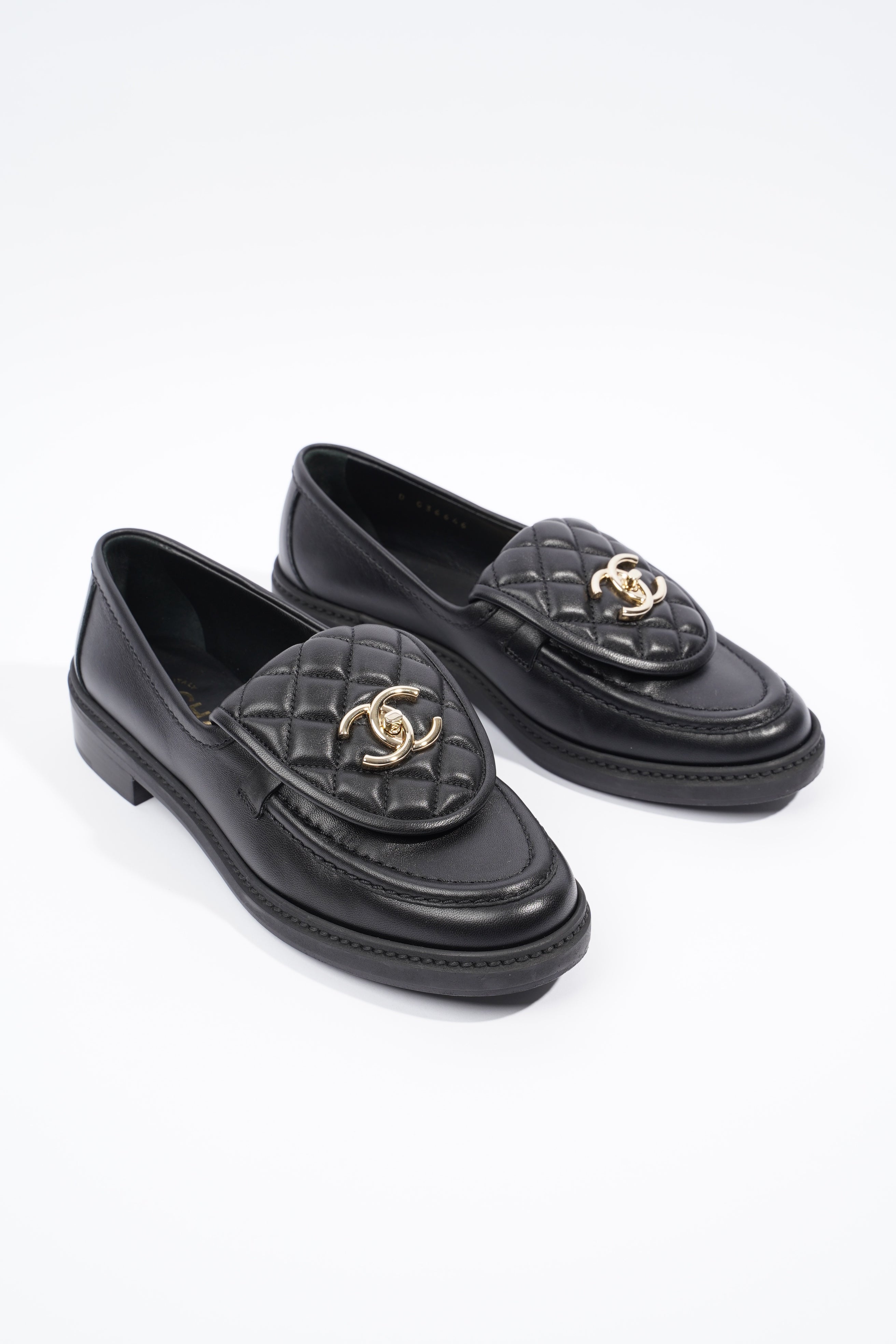 Chanel Quilted Flap Turnlock CC Logo Black Leather EU 36.5 UK 3.5