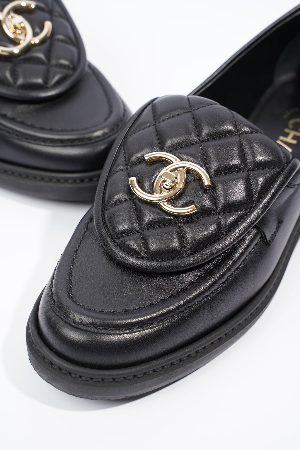 Chanel Quilted Flap Turnlock CC Logo Black Leather EU 36.5 UK 3.5