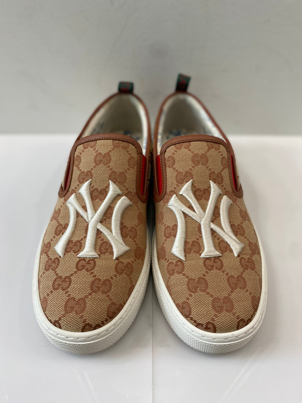 GUCCI BROWN GUCCI X NY YANKEES SNEAKERS