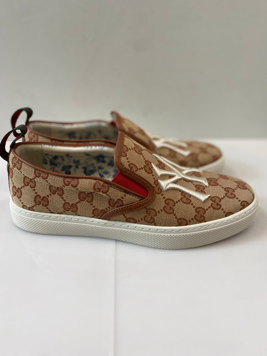 GUCCI BROWN GUCCI X NY YANKEES SNEAKERS