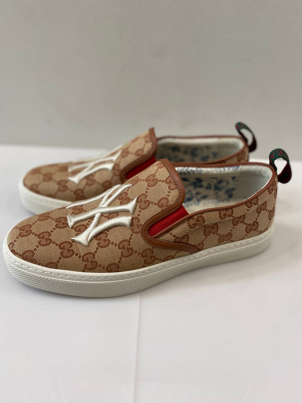 GUCCI BROWN GUCCI X NY YANKEES SNEAKERS