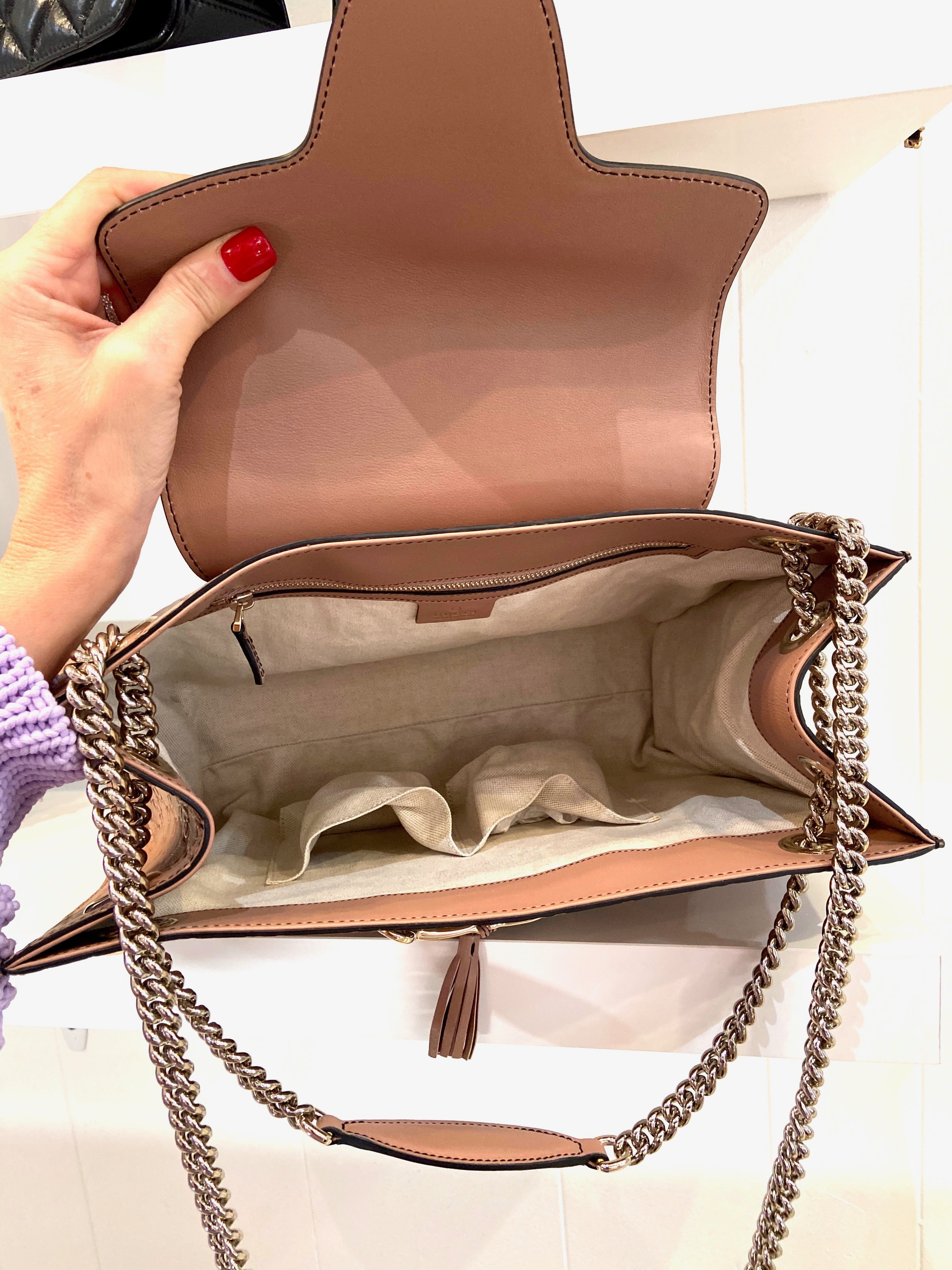 GUCCI GUCCISSIMA EMILY LARGE LEATHER CHAIN BAG