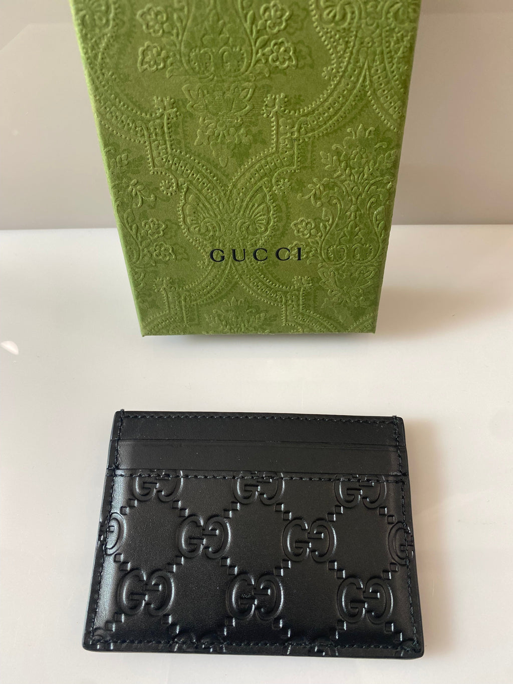 GUCCI GG SIGNATURE CARD CASE