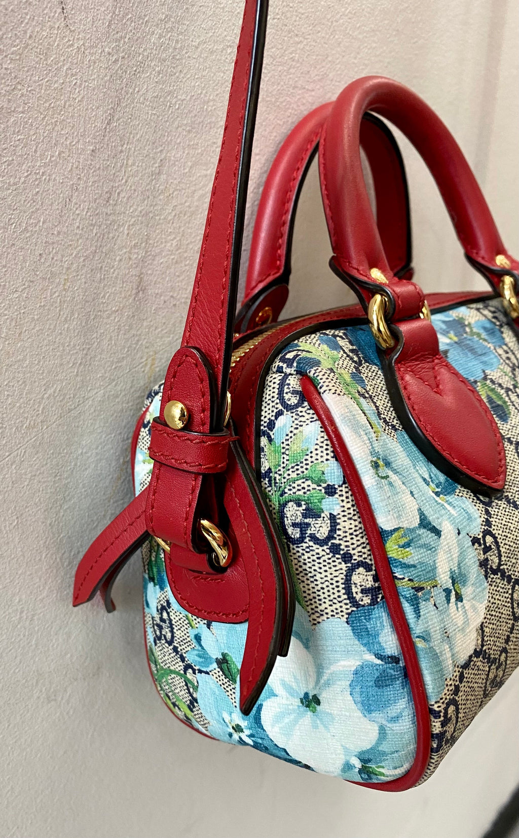 GUCCI GG SUPREME MONOGRAM BLOOMS MINI BOSTON BAG