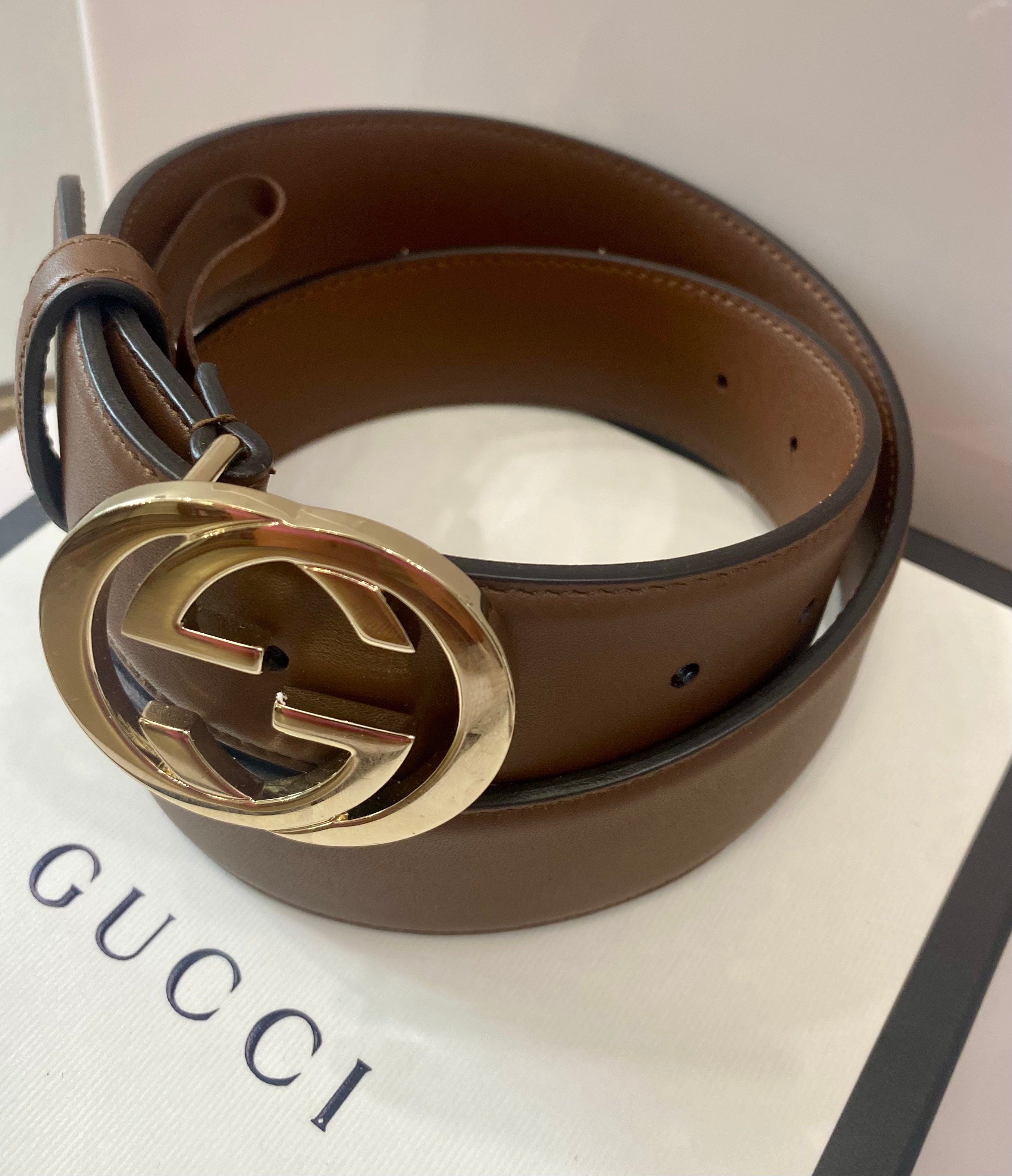 GUCCI INTERLOCKING G BUCKLE LEATHER BELT