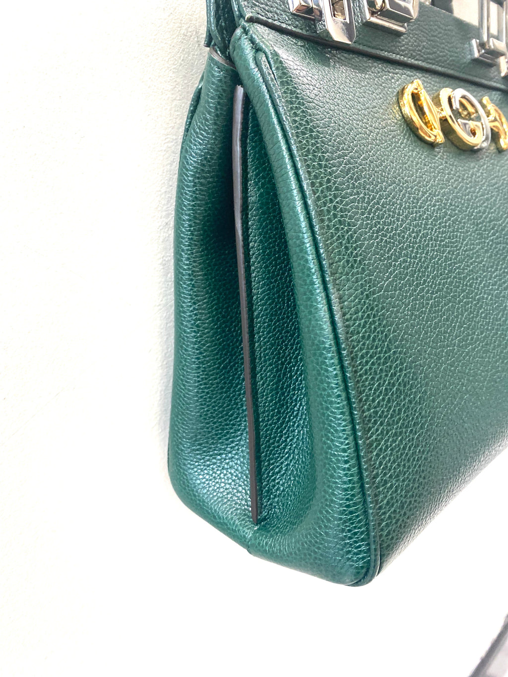 GUCCI PEBBLED CALFSKIN LEATHER ZUMI TOP HANDLE BAG