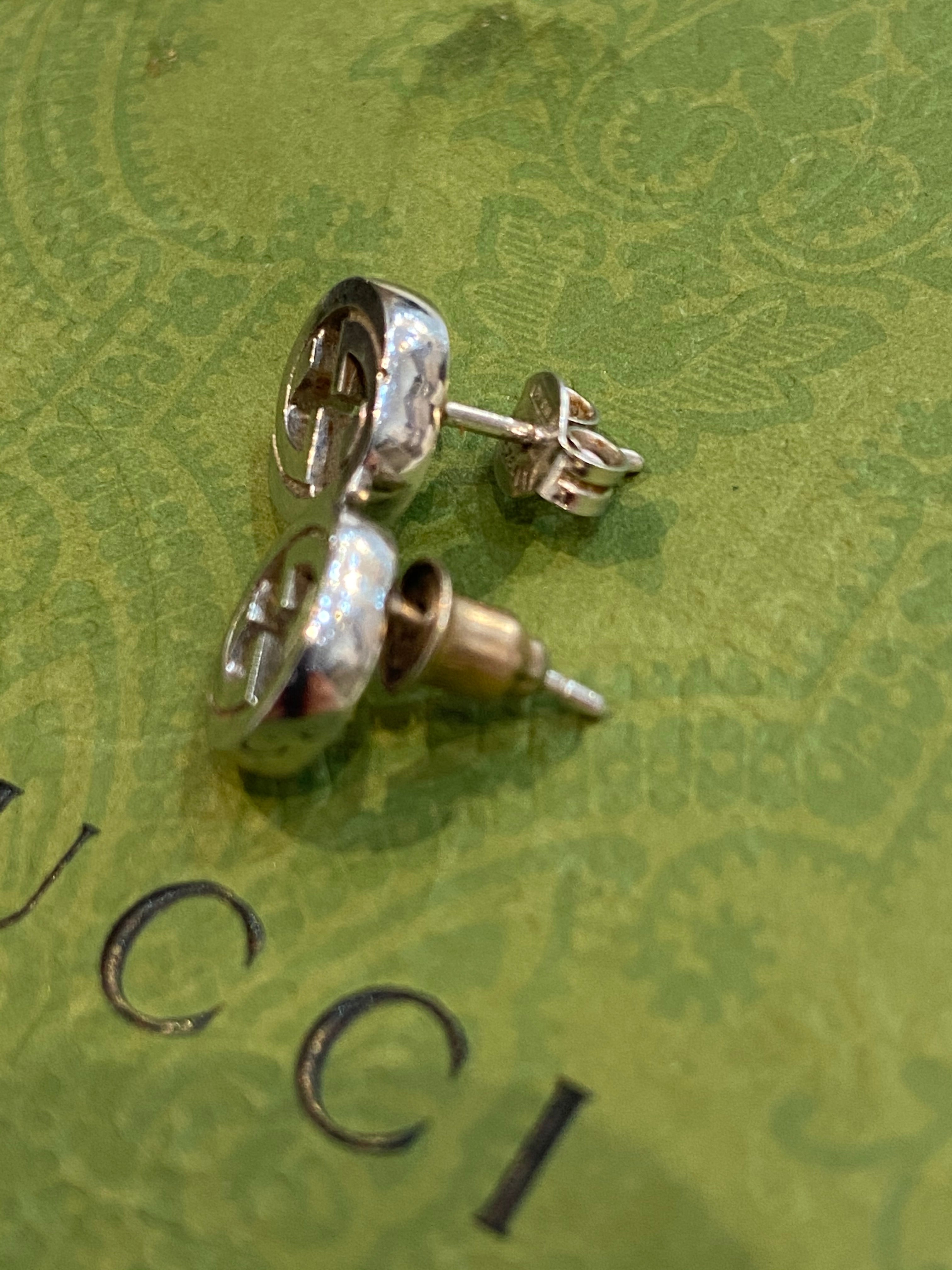 GUCCI INTERLOCKING GG STERLING SILVER STUD EARRINGS