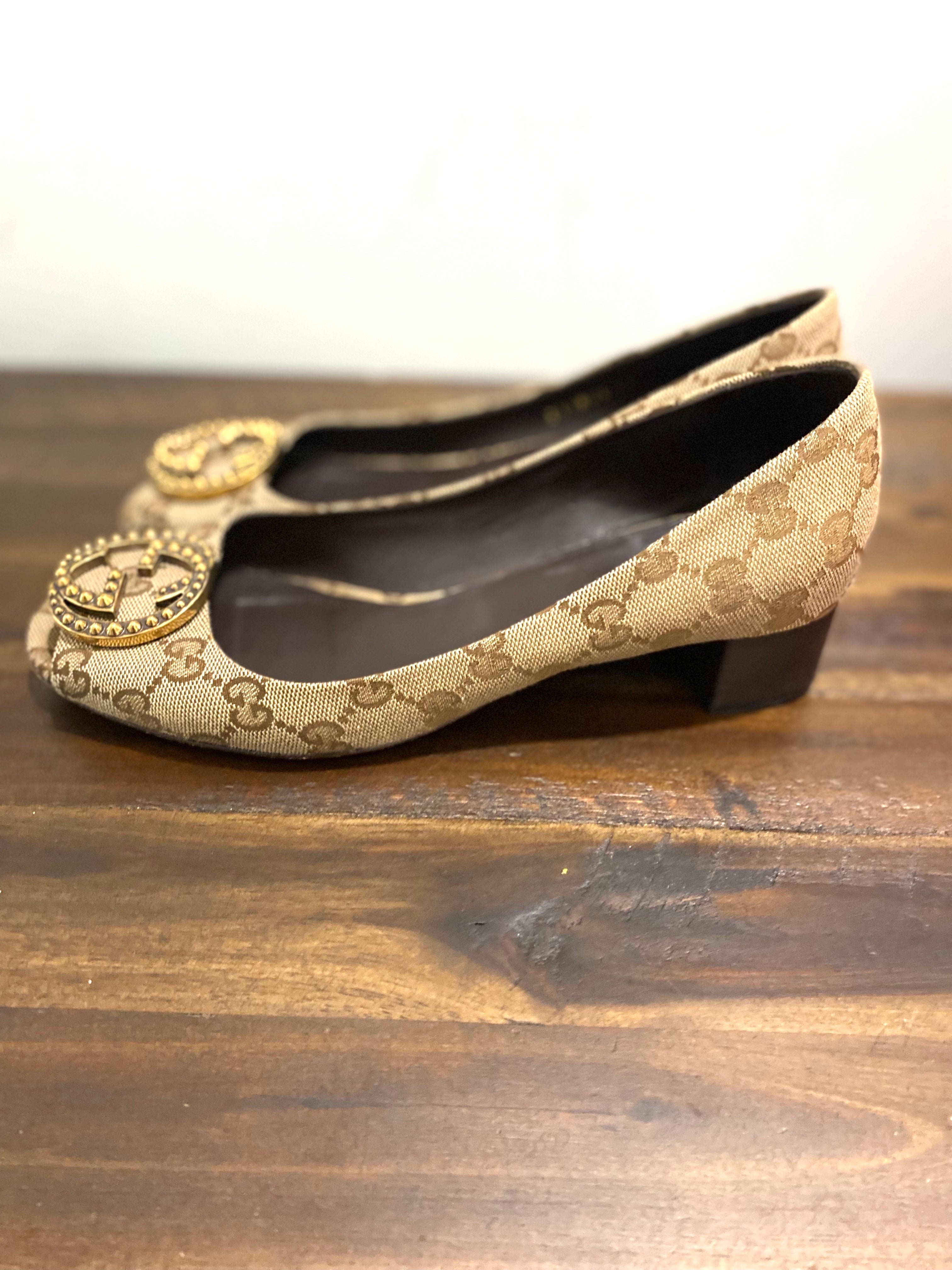 GUCCI GG CANVAS LOGO PEEP TOE PUMPS