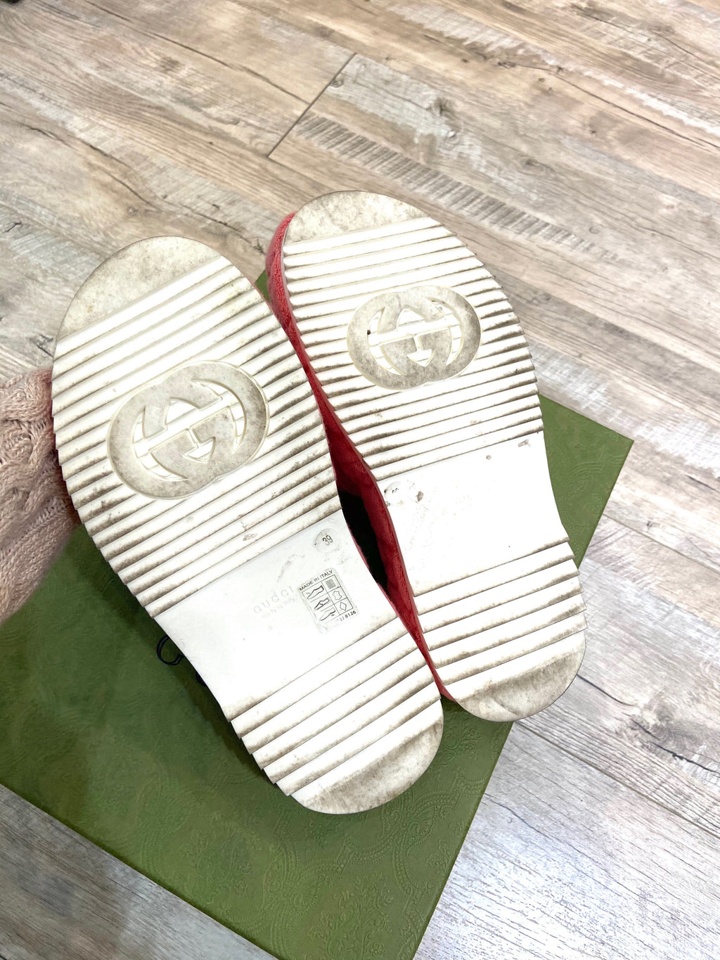 GUCCI GG PLATFORM SPONGE SLIDE SANDALS IN WILD ROSE