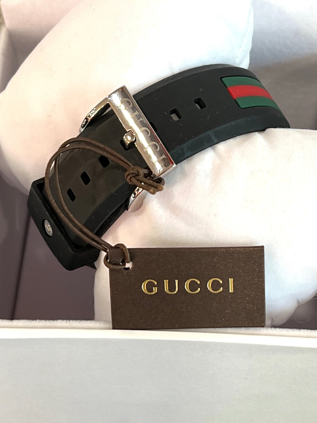 GUCCI UNISEX SYNC MULTI COLORED WATCH