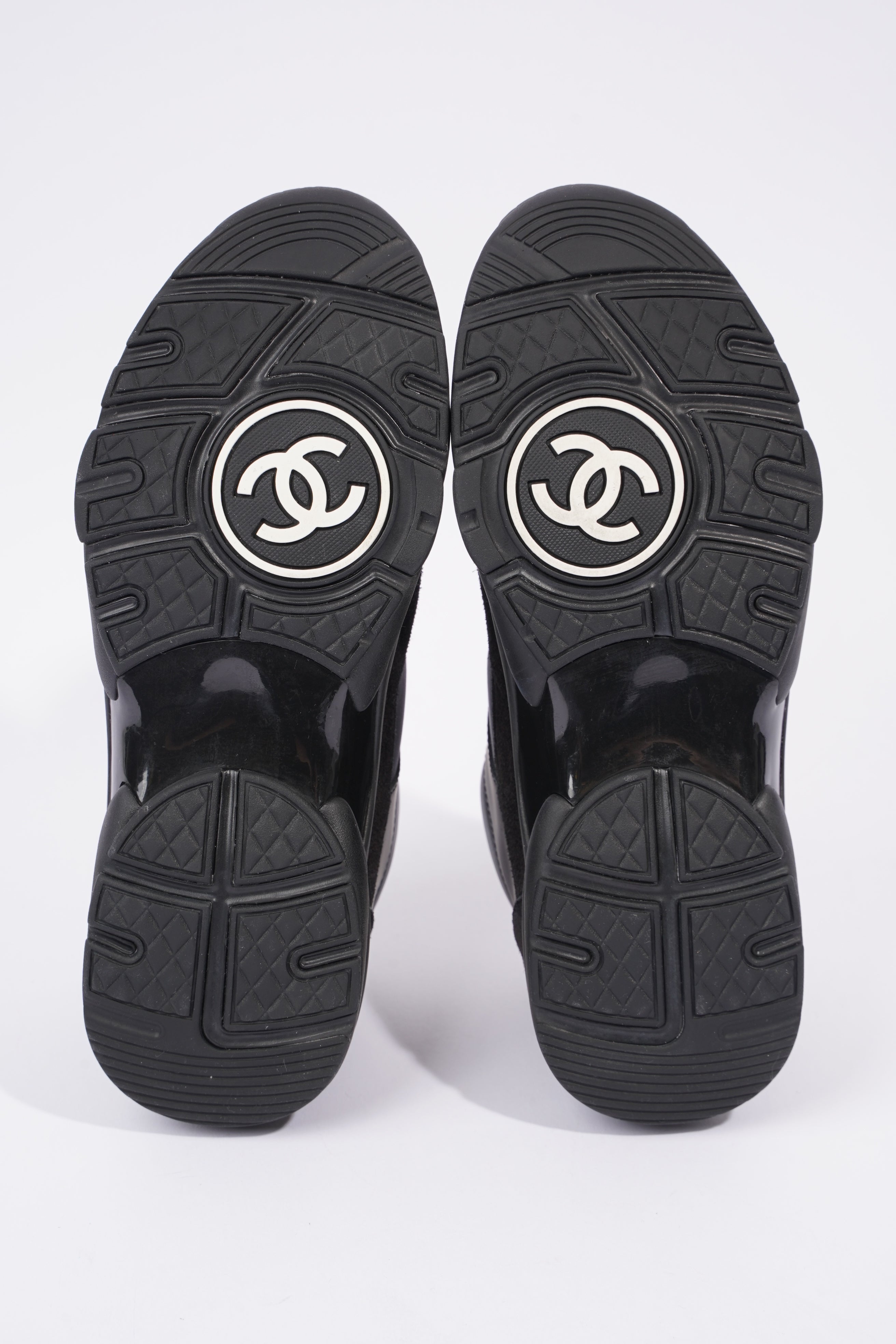 Chanel CC Logo Sneaker Black Suede EU 38 UK 5