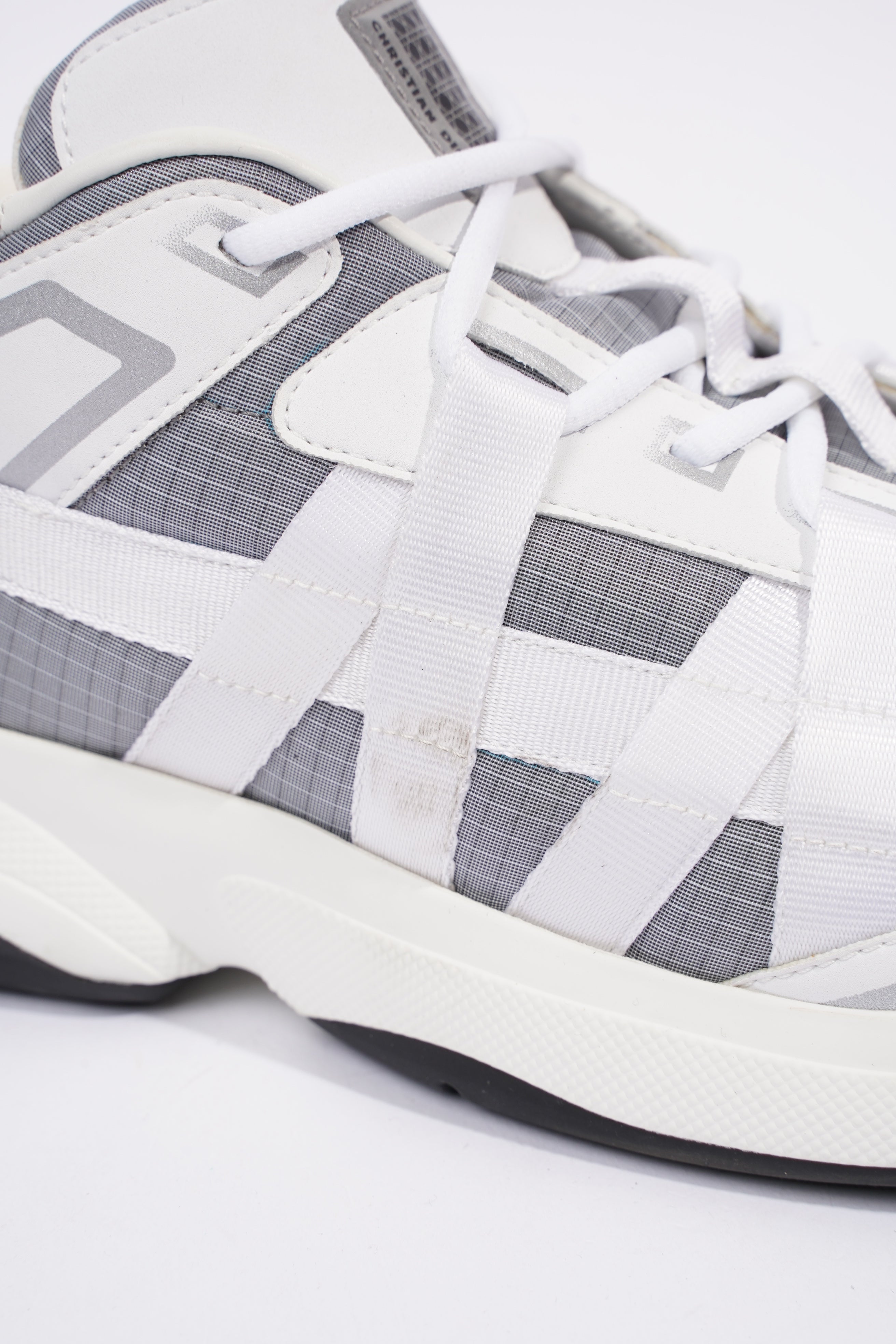 Christian Dior B24 Runtek White / Grey Technical Fabric EU 42.5 UK 8.5