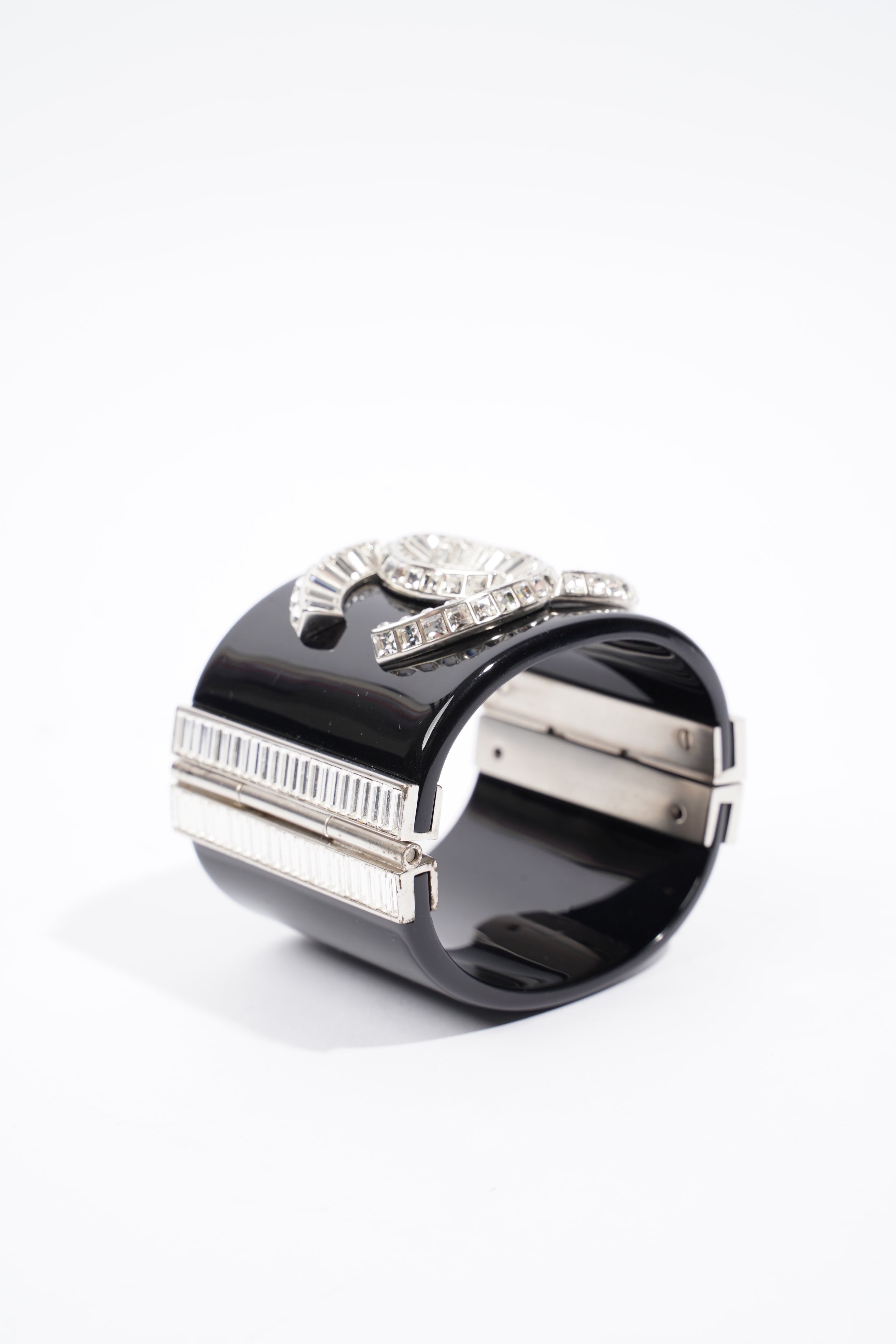 Chanel CC Logo Cuff Black / Diamond Resin 16.5cm