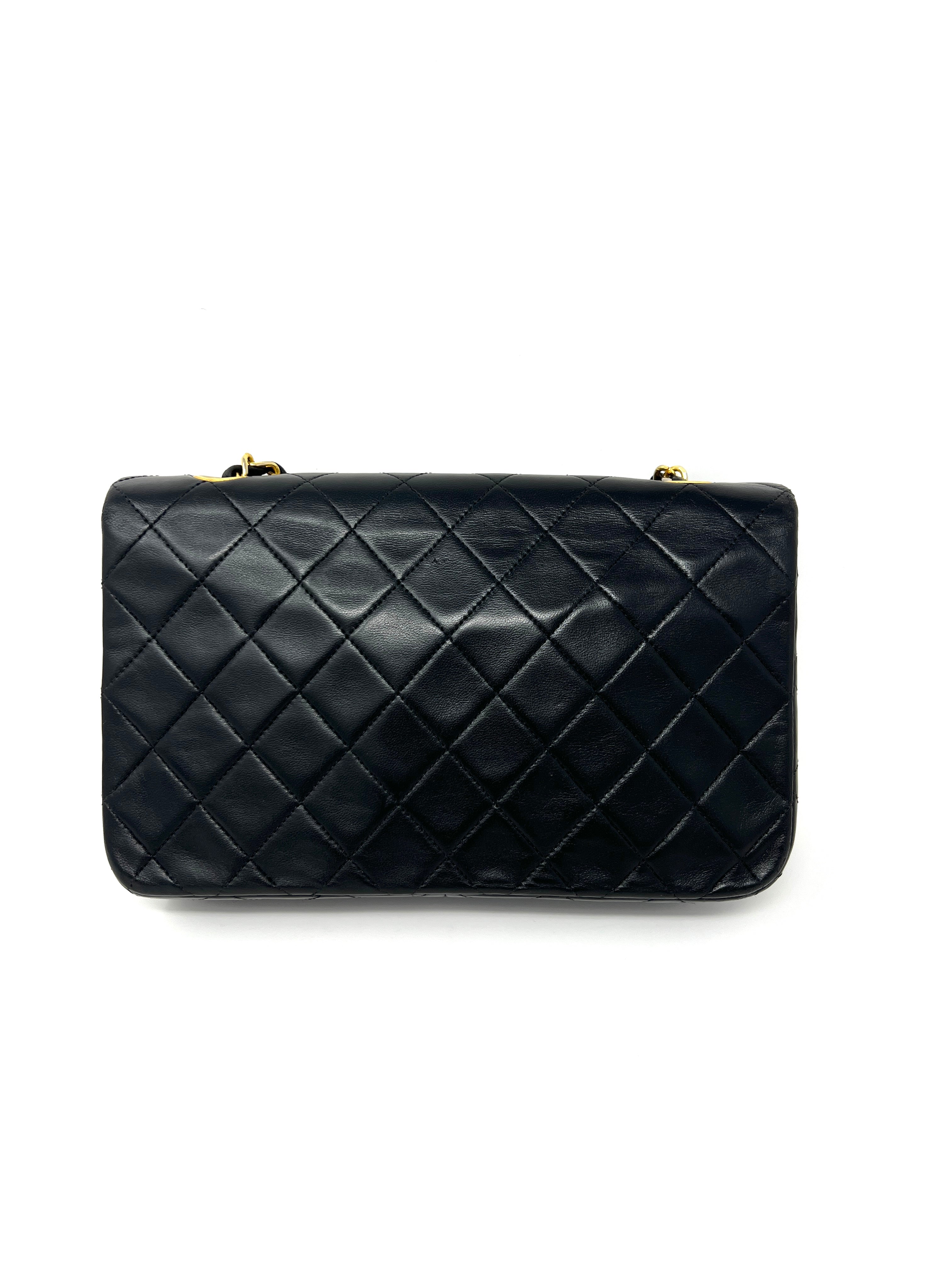 Vintage 90's CHANEL Medium Black Flap Bag