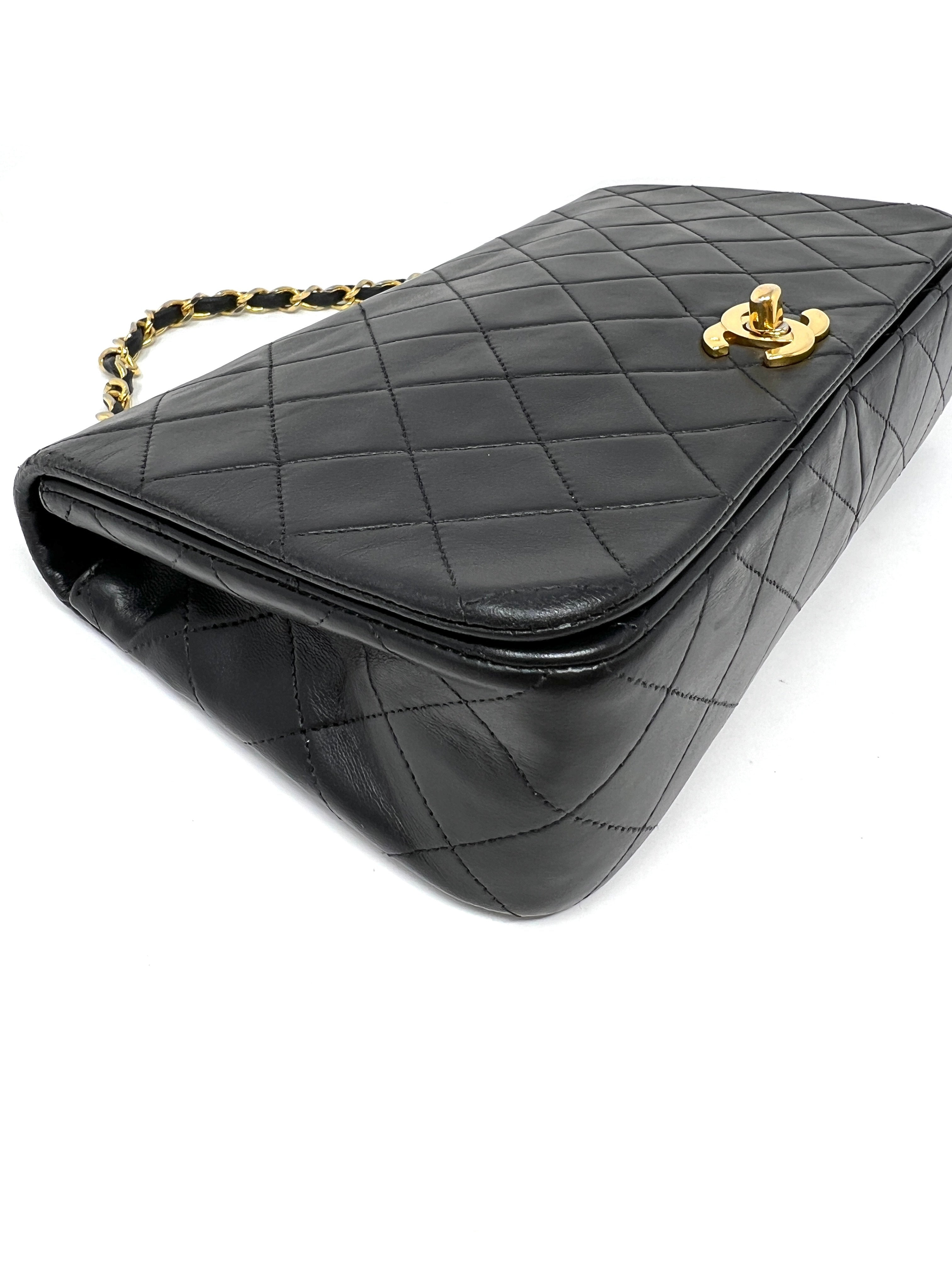 Vintage 90's CHANEL Medium Black Flap Bag