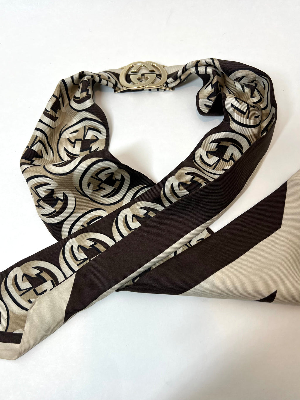 Gucci brooch scarf