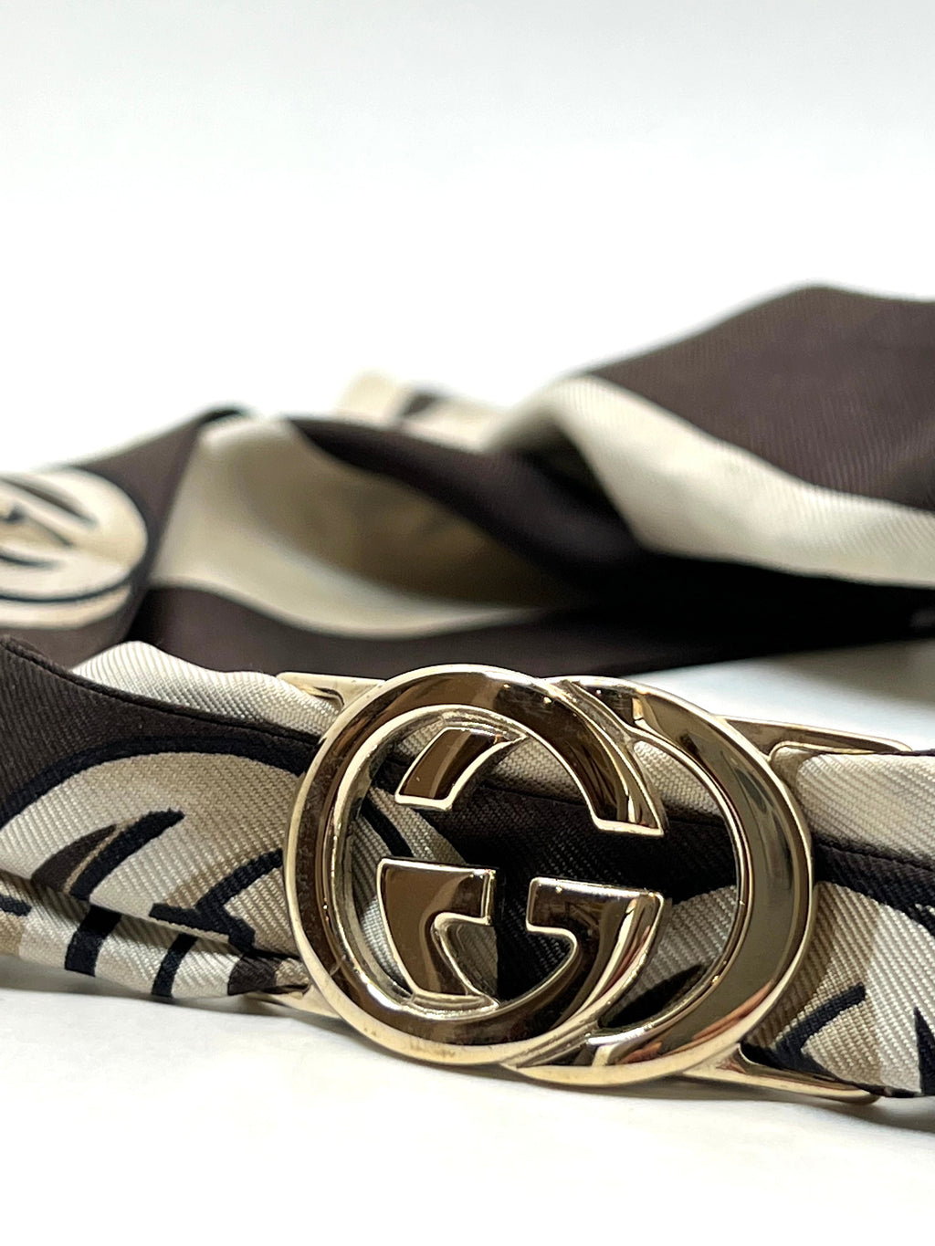 Gucci brooch scarf