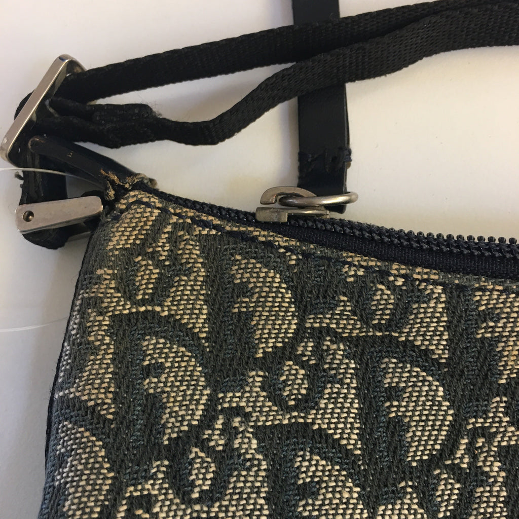 CHRISTIAN DIOR Shoulder Bag in Blue Fabric