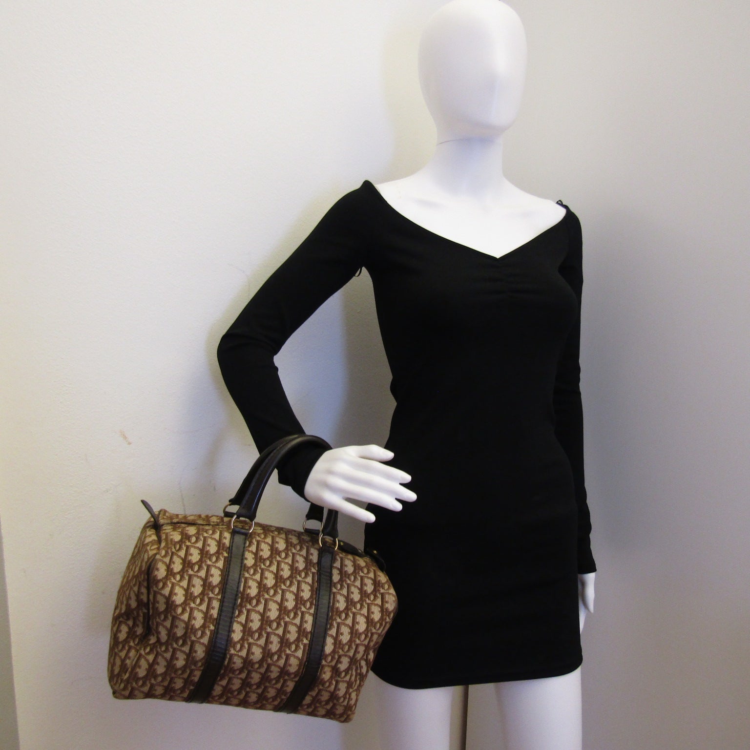 CHRISTIAN DIOR Bowling Handbag in Beige Fabric