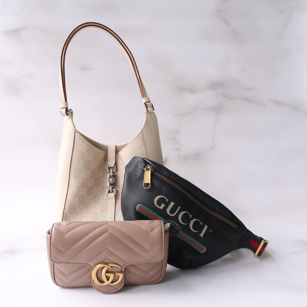 GUCCI Sherry Logo Leather Small Waist Bag Pouch Black 527792