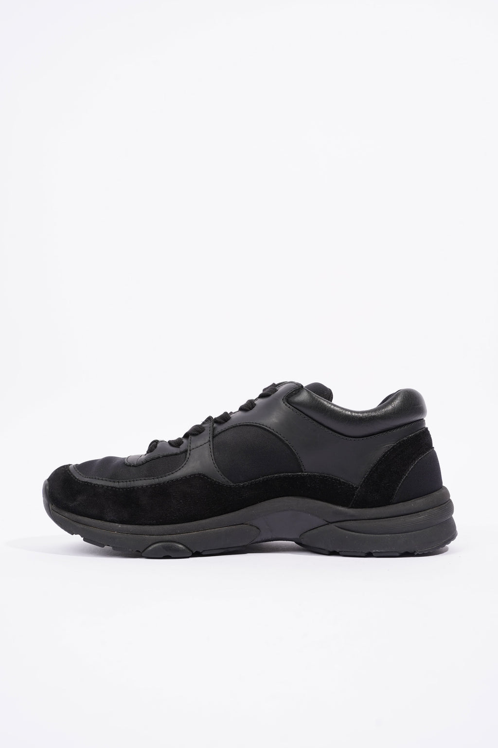 Chanel CC Logo Sneaker Black Suede EU 40 UK 7