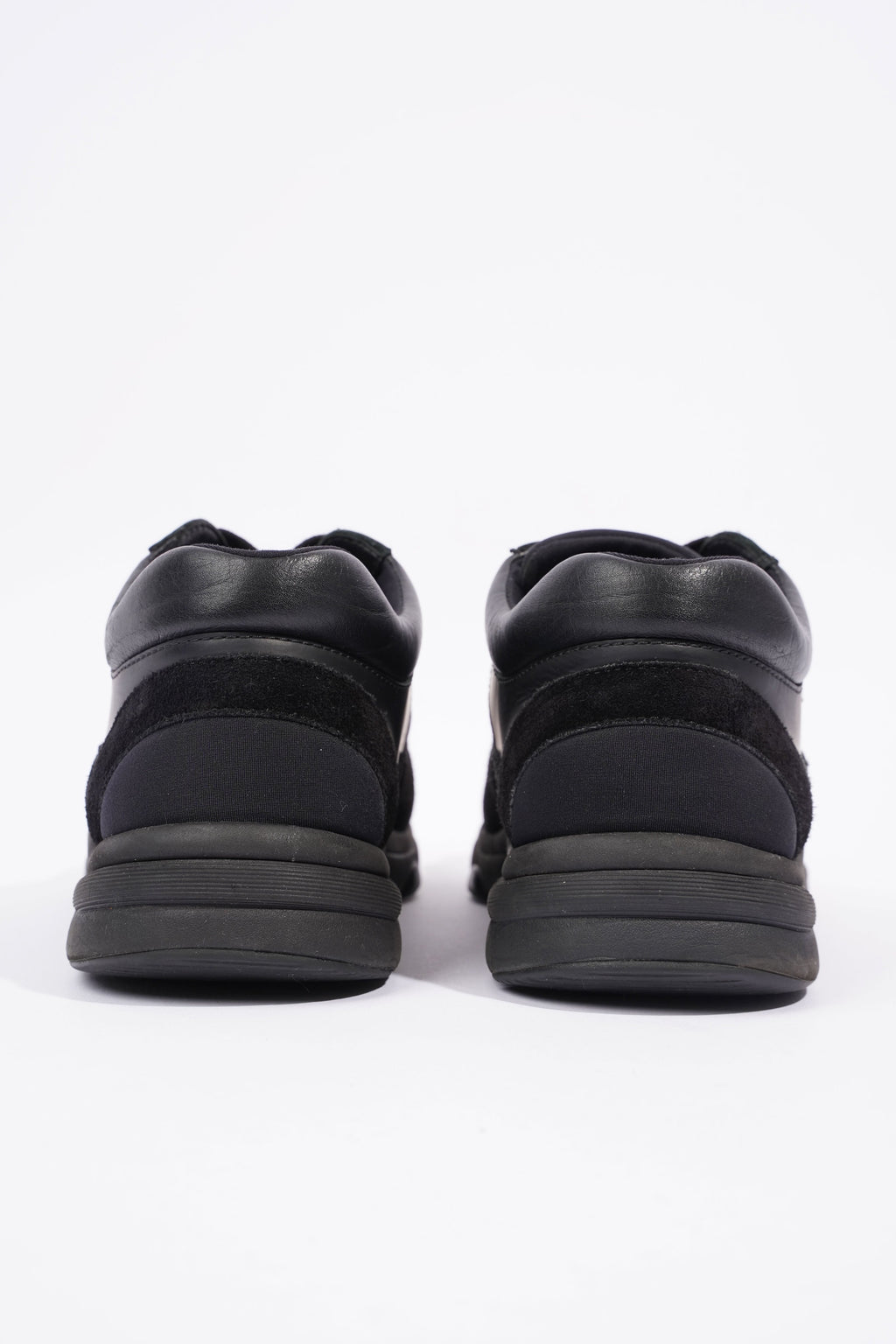 Chanel CC Logo Sneaker Black Suede EU 40 UK 7