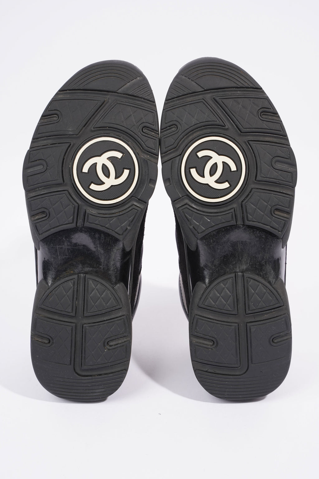 Chanel CC Logo Sneaker Black Suede EU 40 UK 7