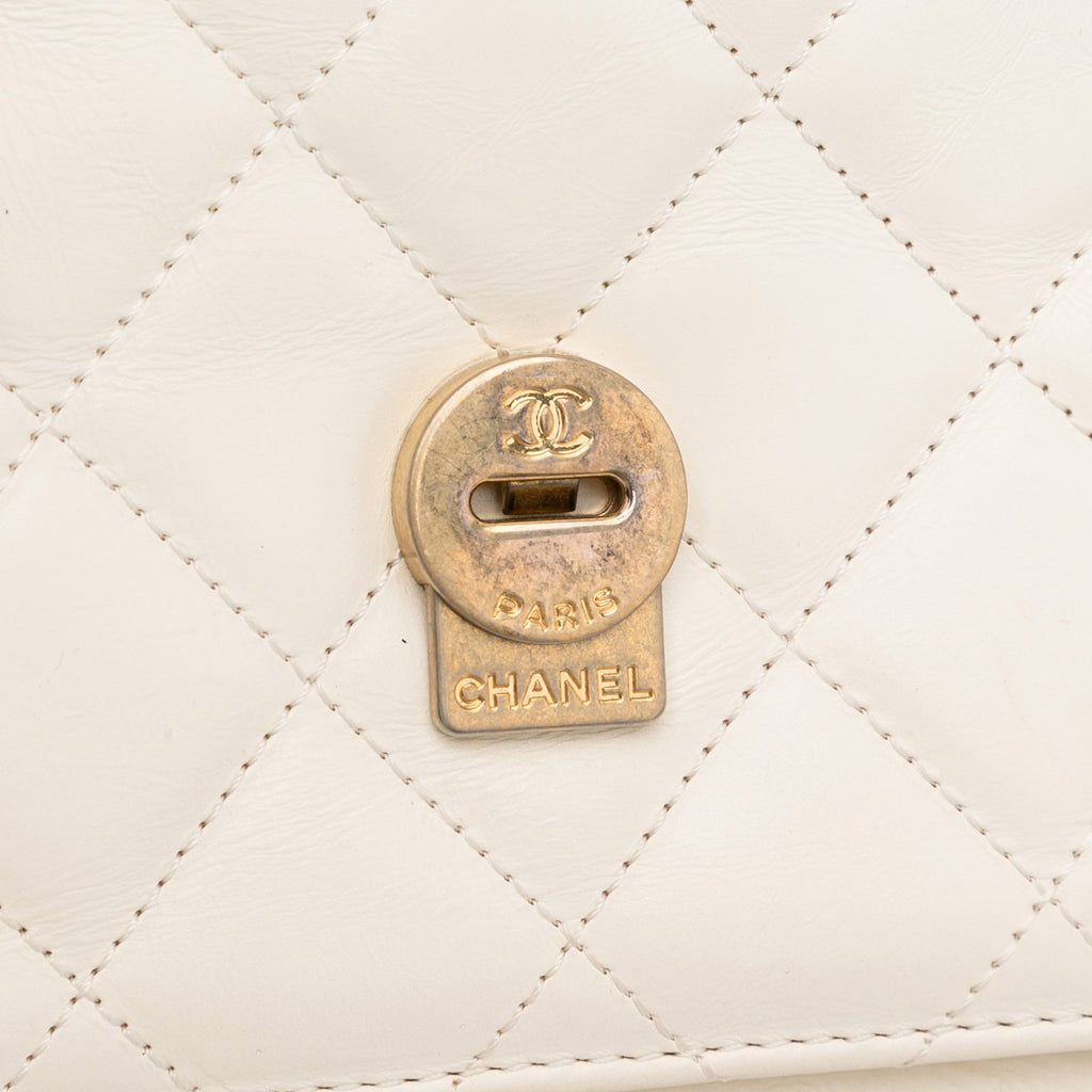 Chanel En Vogue Flap Bag White Calfskin Gold