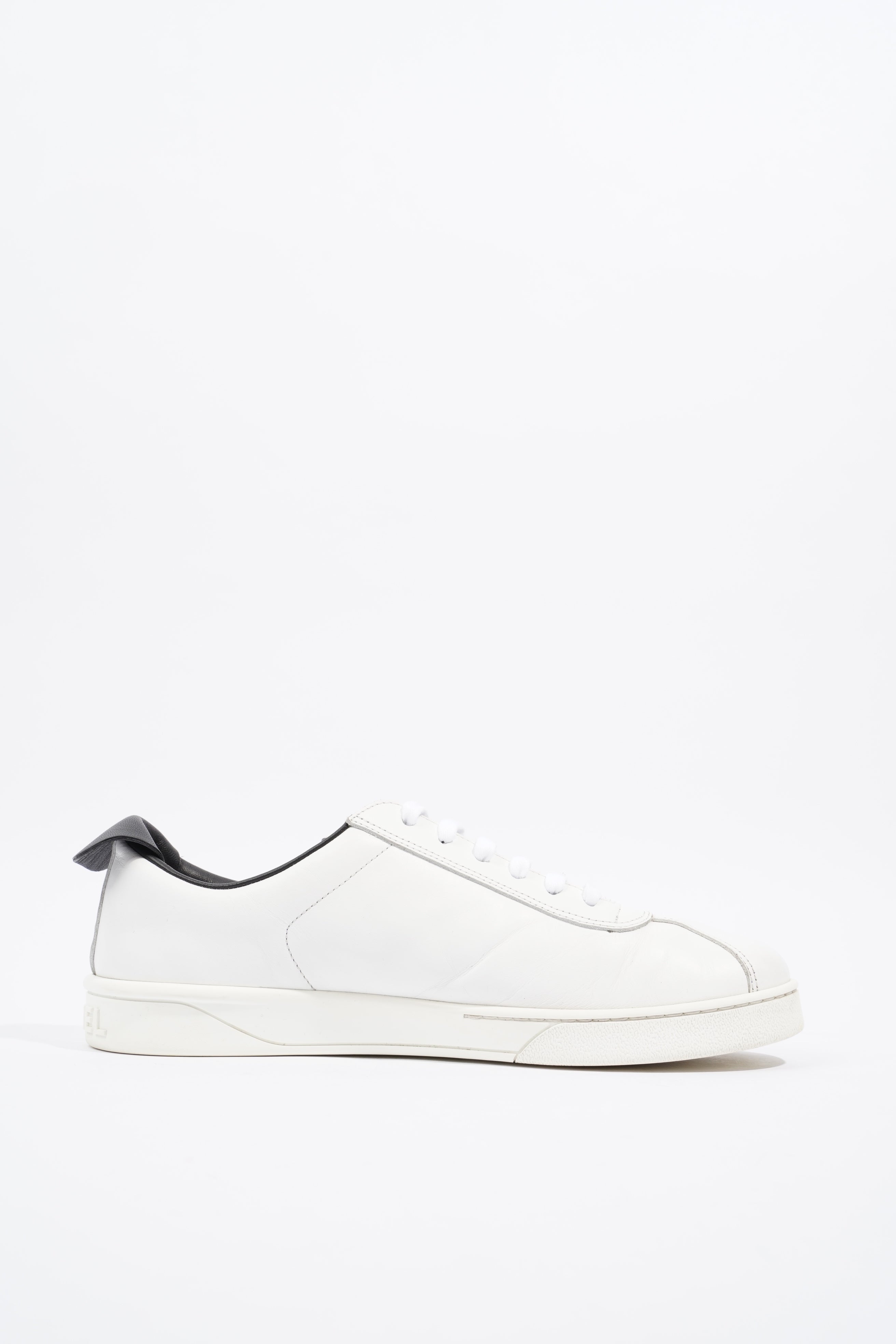Chanel CC Logo Lace Up White / Black Leather EU 41.5 UK 8.5