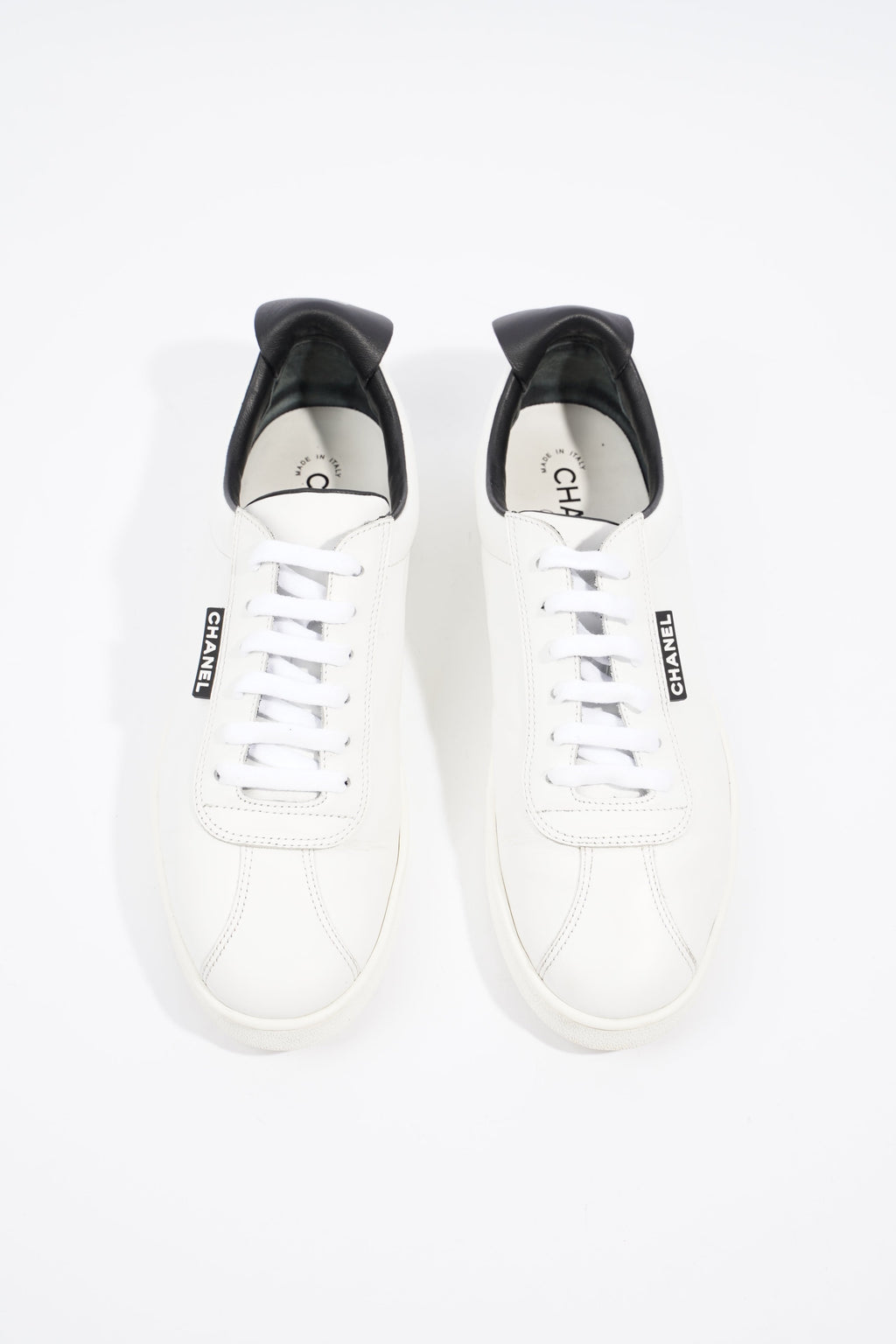 Chanel CC Logo Lace Up White / Black Leather EU 41.5 UK 8.5