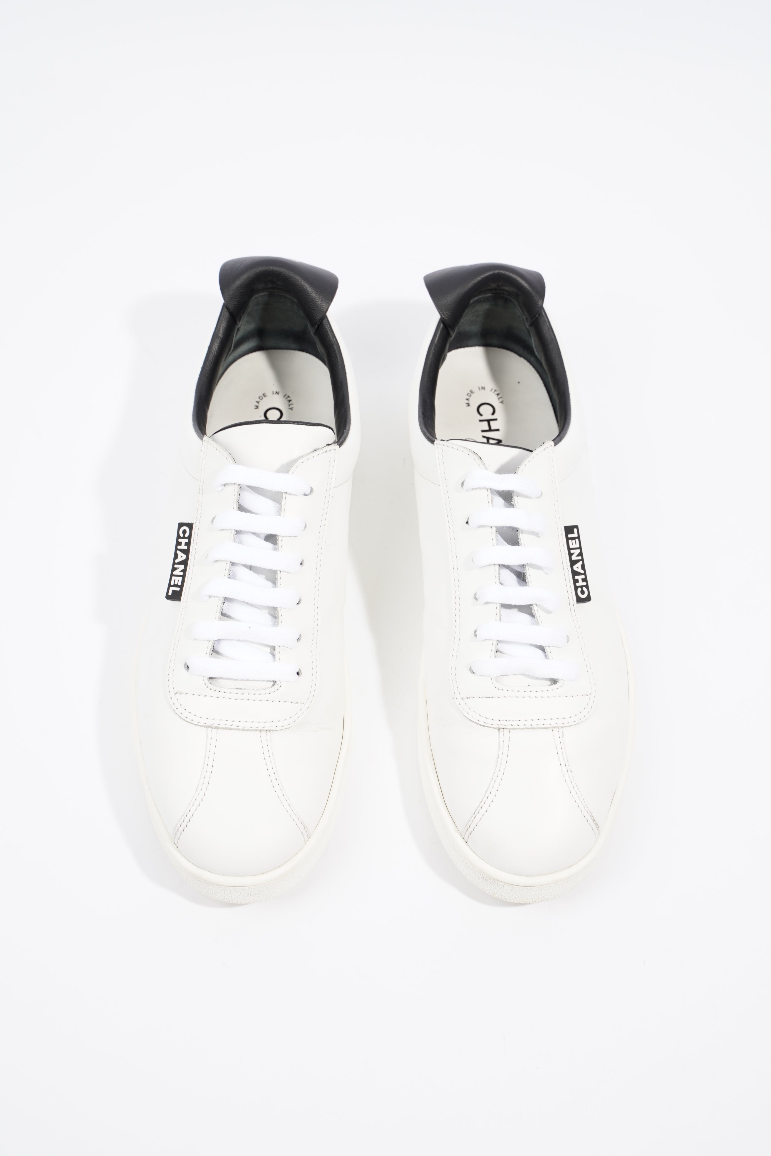 Chanel CC Logo Lace Up White / Black Leather EU 41.5 UK 8.5