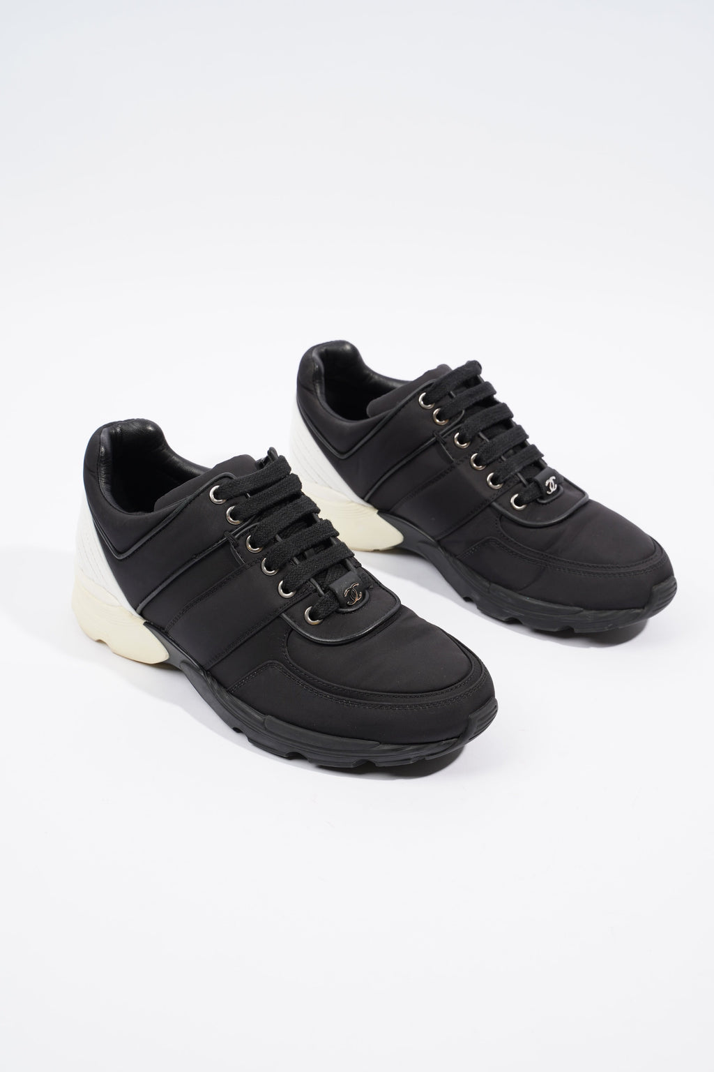 Chanel CC Logo Sneaker Black / White Nylon EU 36.5 UK 3.5