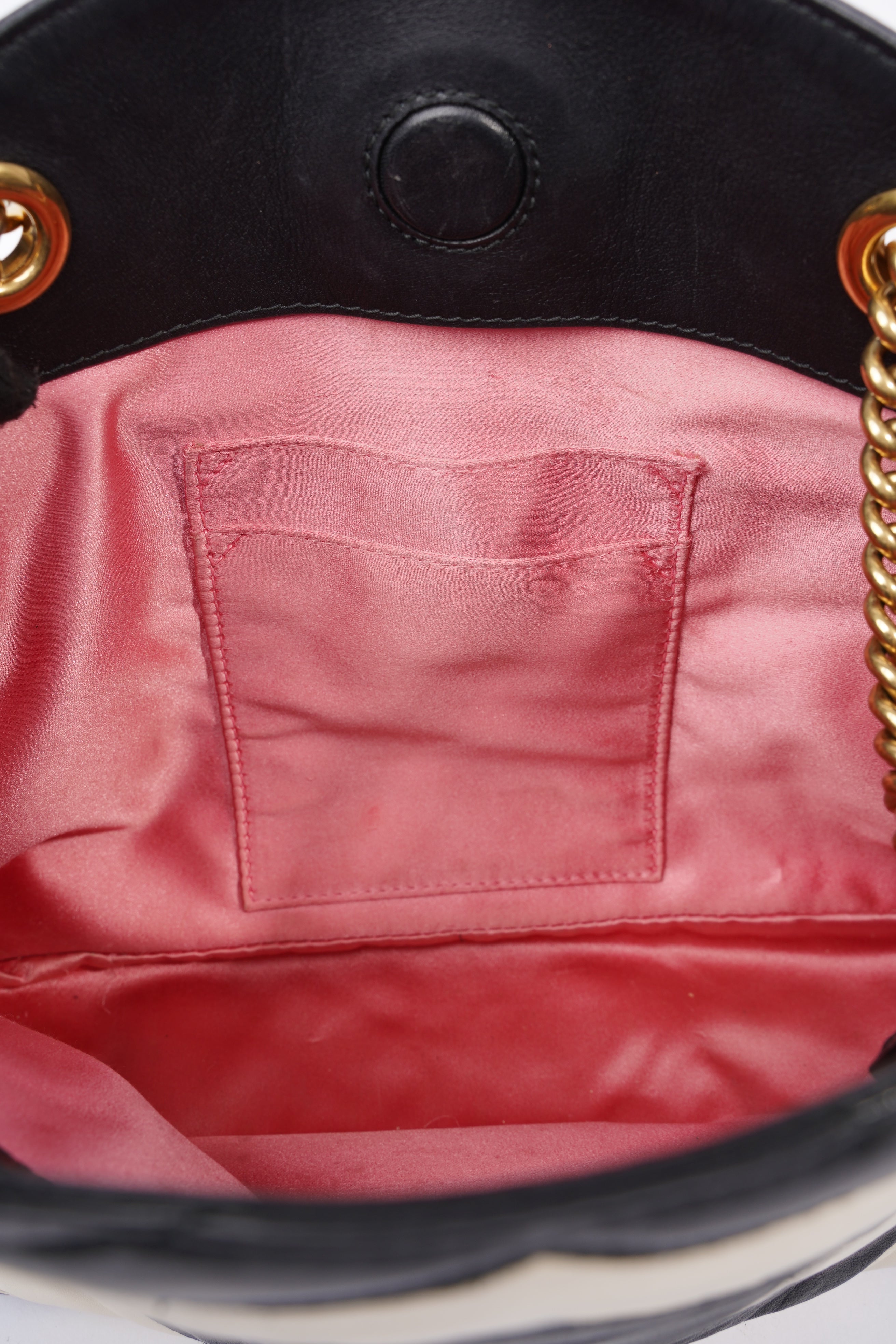 Gucci GG Marmont Zig Zag Black / White Matelasse Leather Medium