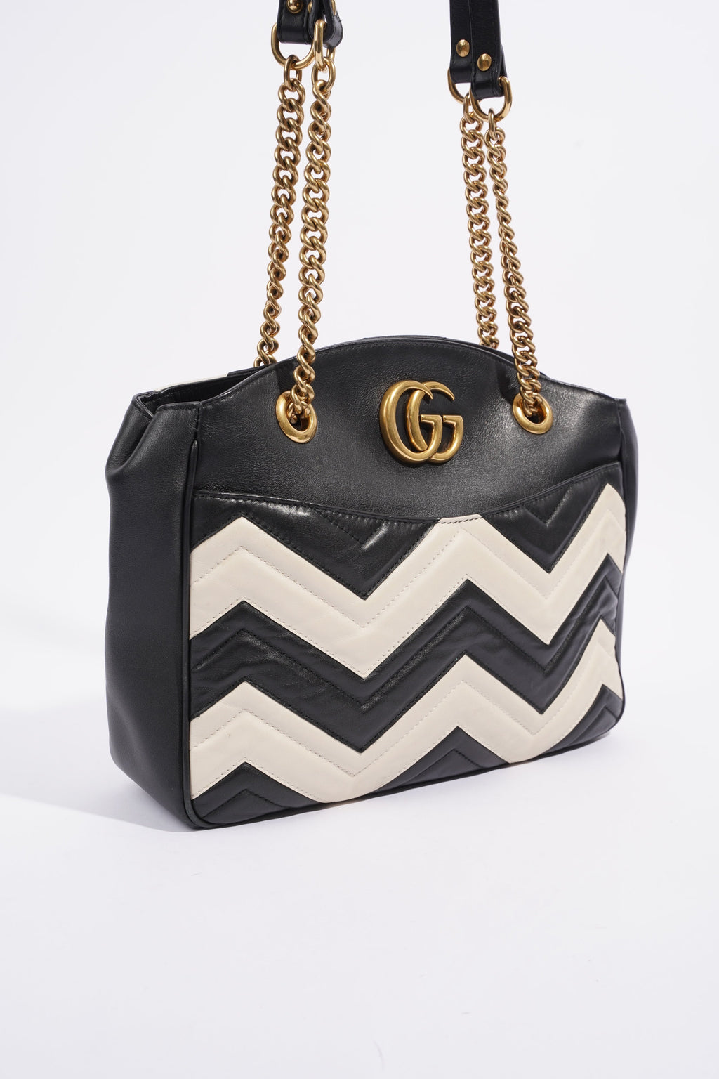 Gucci GG Marmont Zig Zag Black / White Matelasse Leather Medium