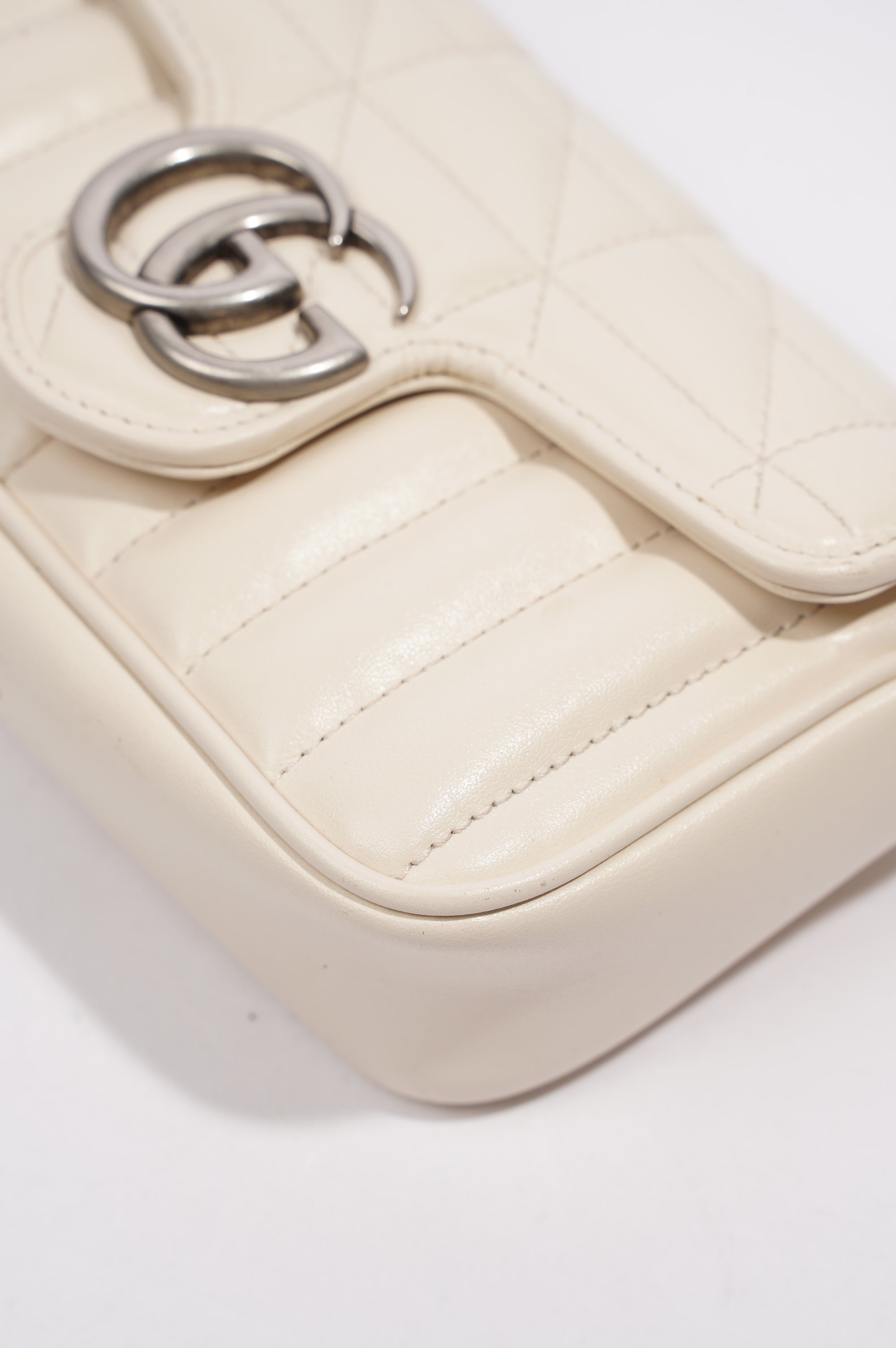 Gucci GG Marmont Super Mini Juniagrey Bag White Leather Mini