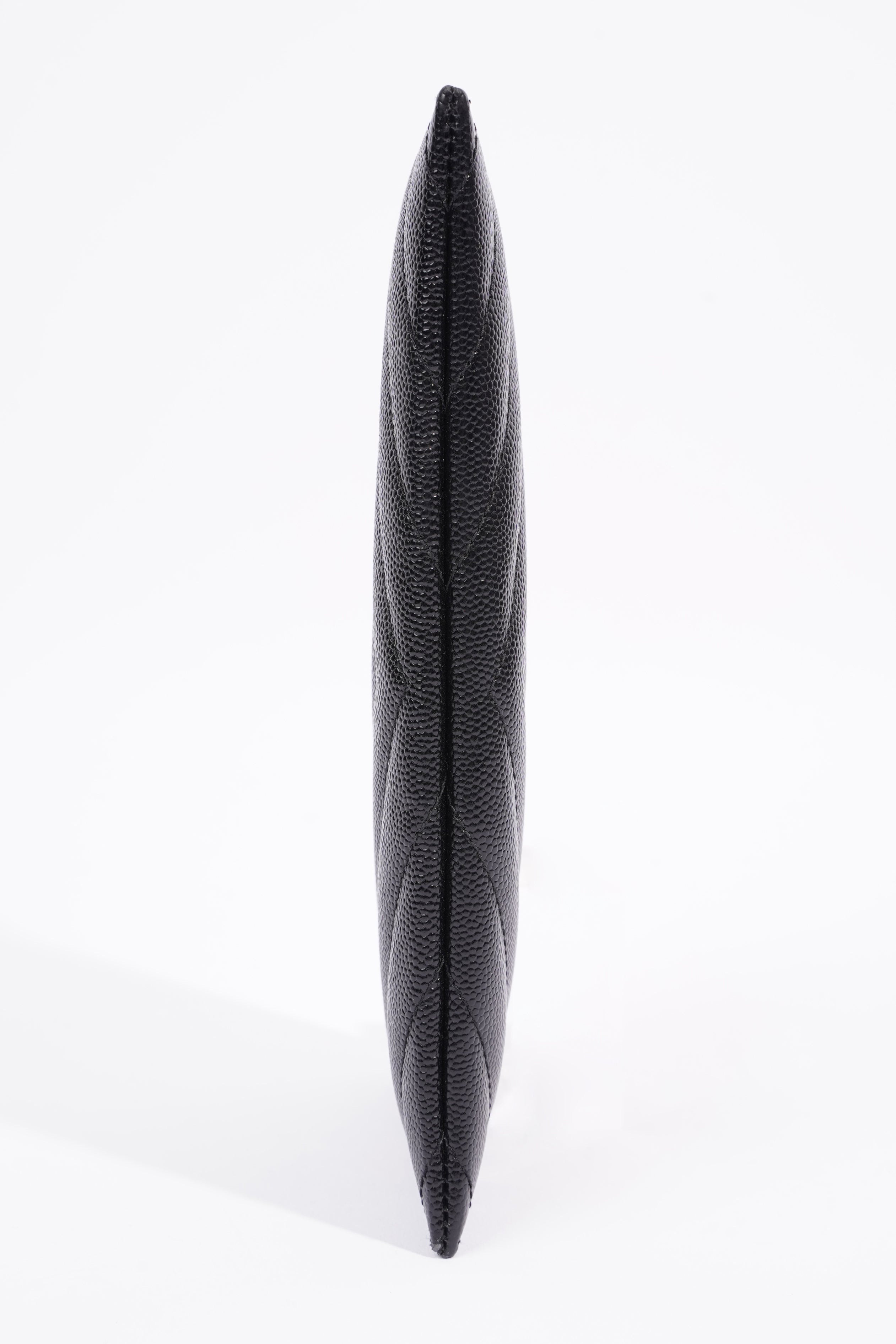 Saint Laurent Grain De Poudre Cassandra Bill Pouch Black Leather OS