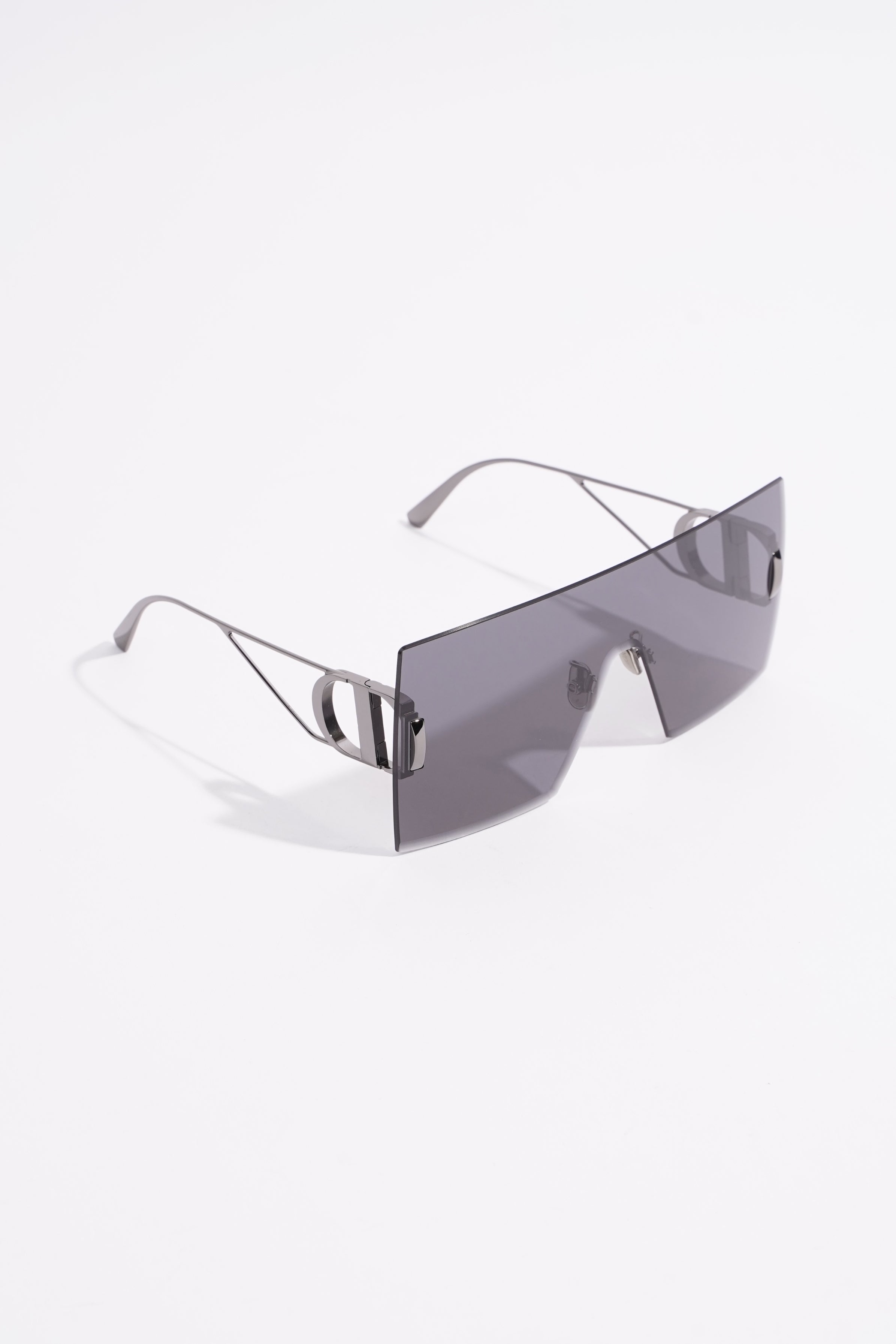 Christian Dior 30 Montaigne M1U Sunglasses Black / Silver Base Metal 135
