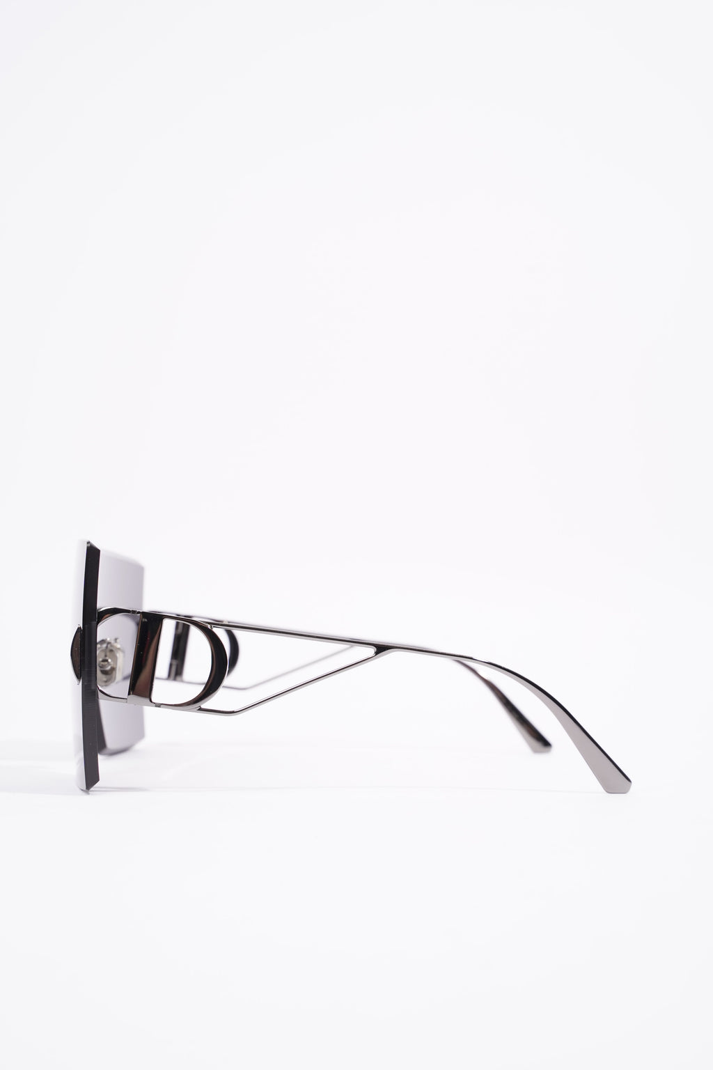 Christian Dior 30 Montaigne M1U Sunglasses Black / Silver Base Metal 135