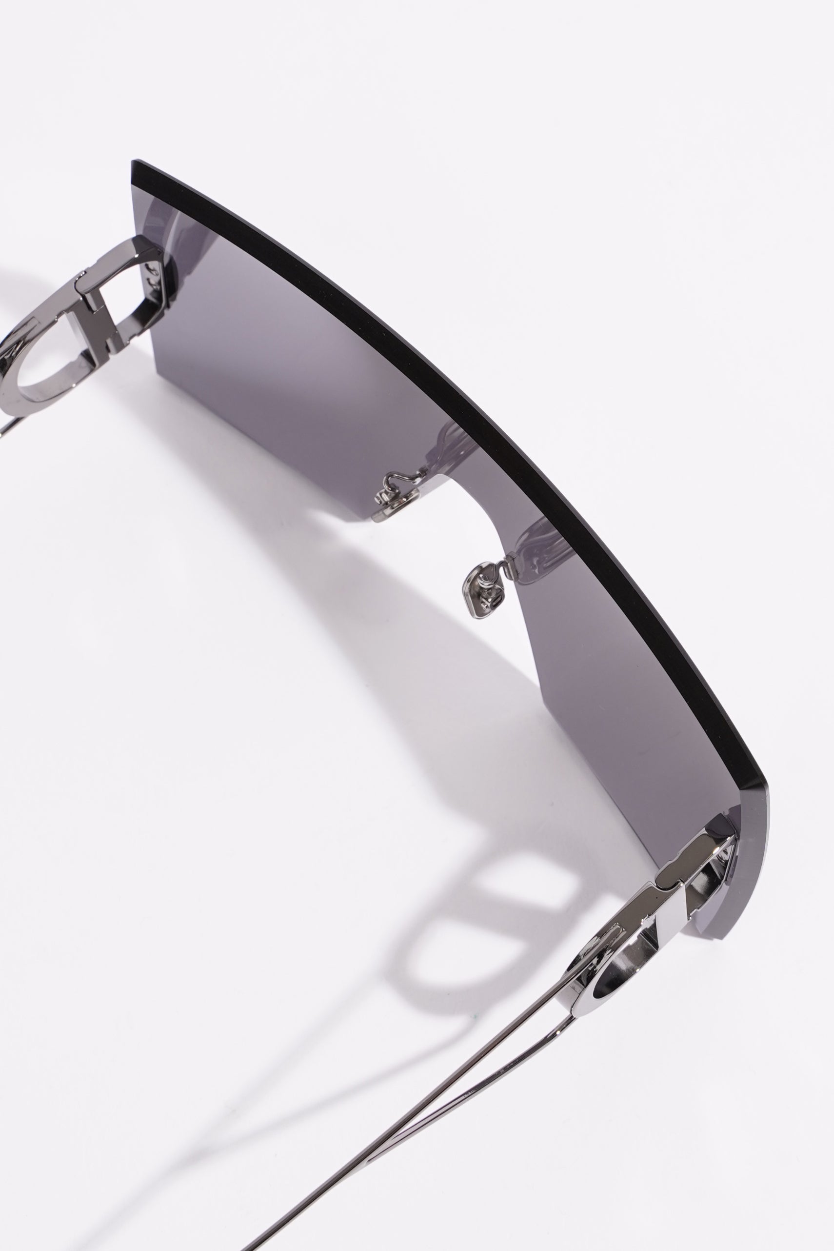 Christian Dior 30 Montaigne M1U Sunglasses Black / Silver Base Metal 135