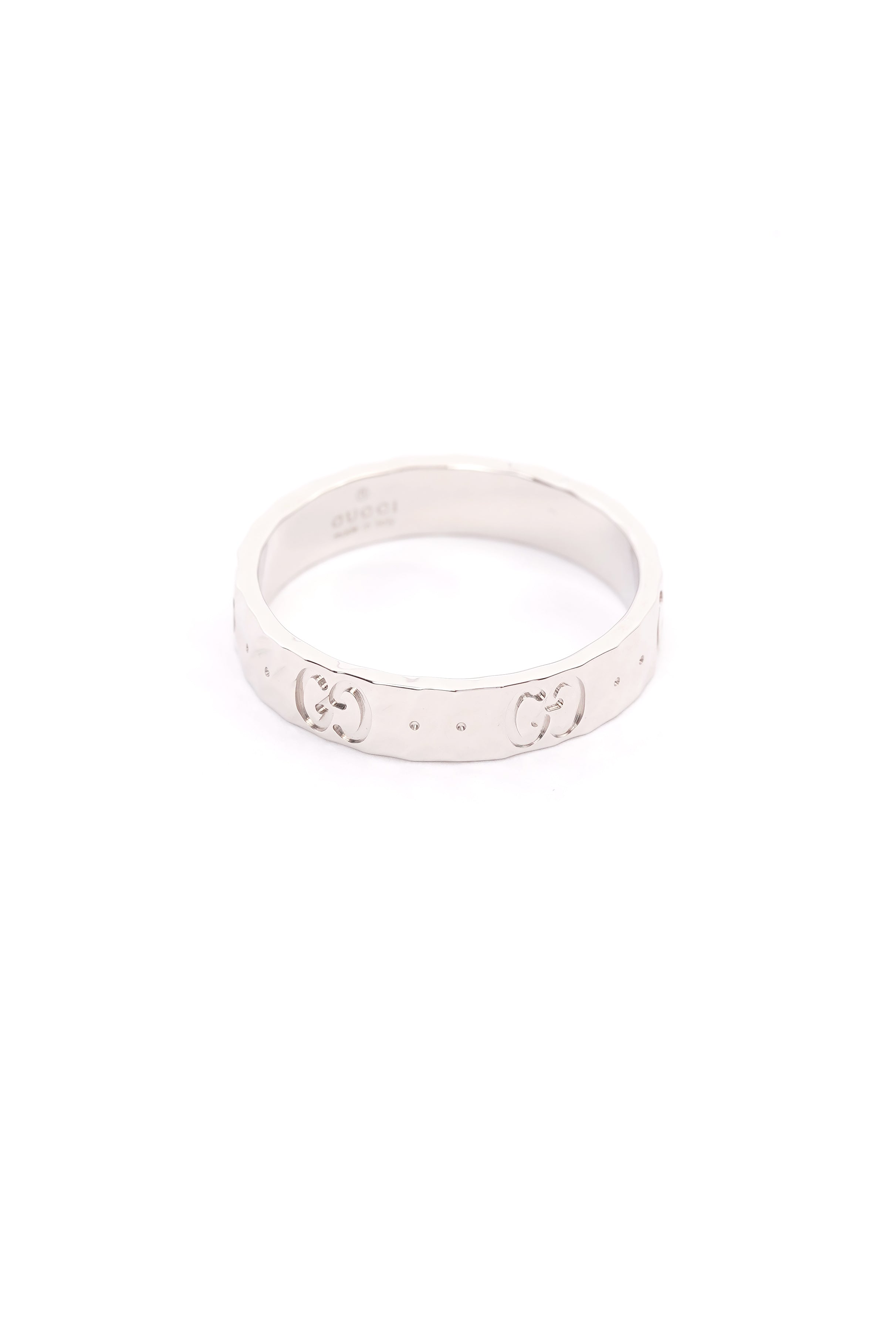 Gucci Hammered ring band silver White Gold