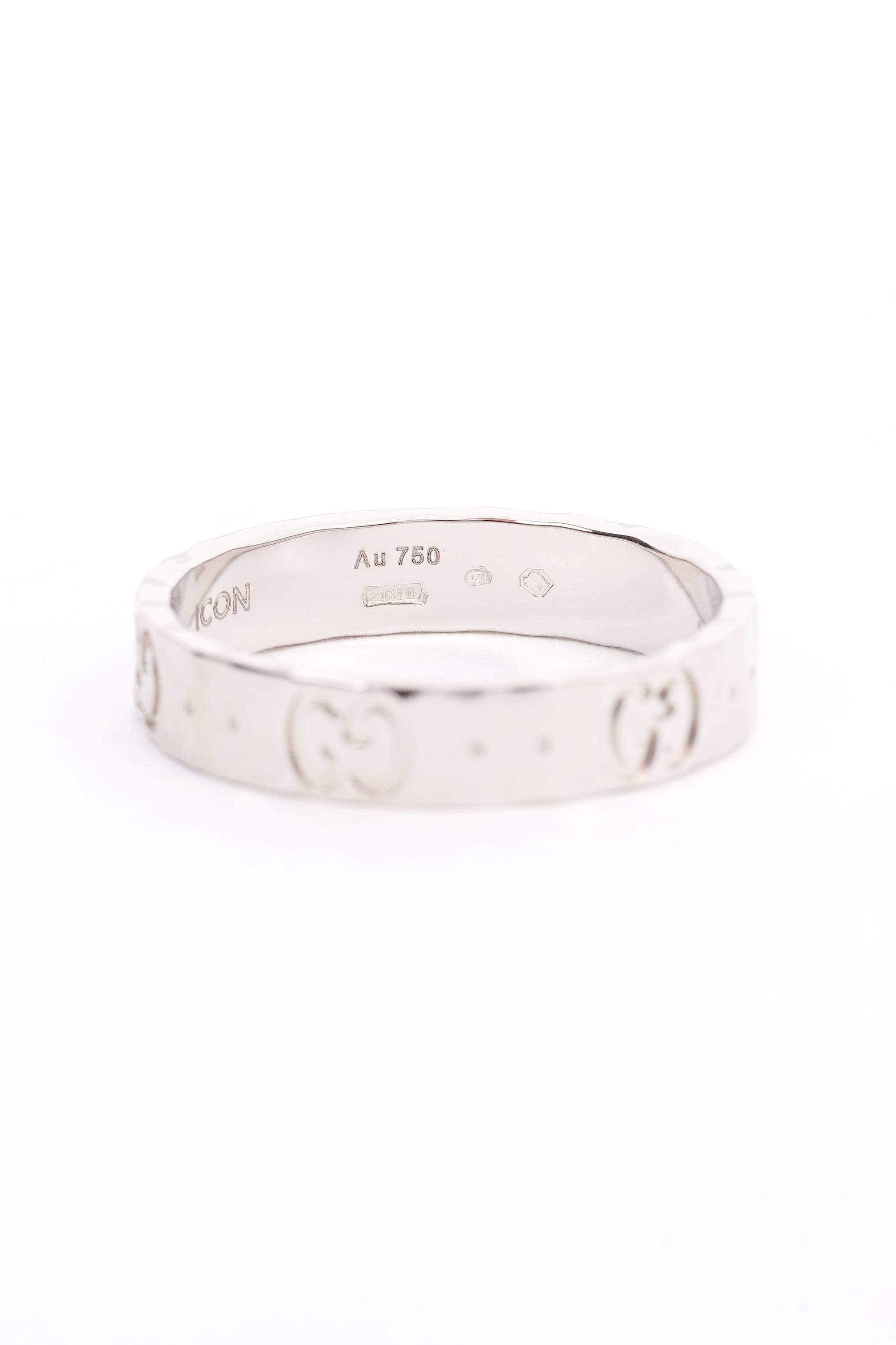 Gucci Hammered ring band silver White Gold