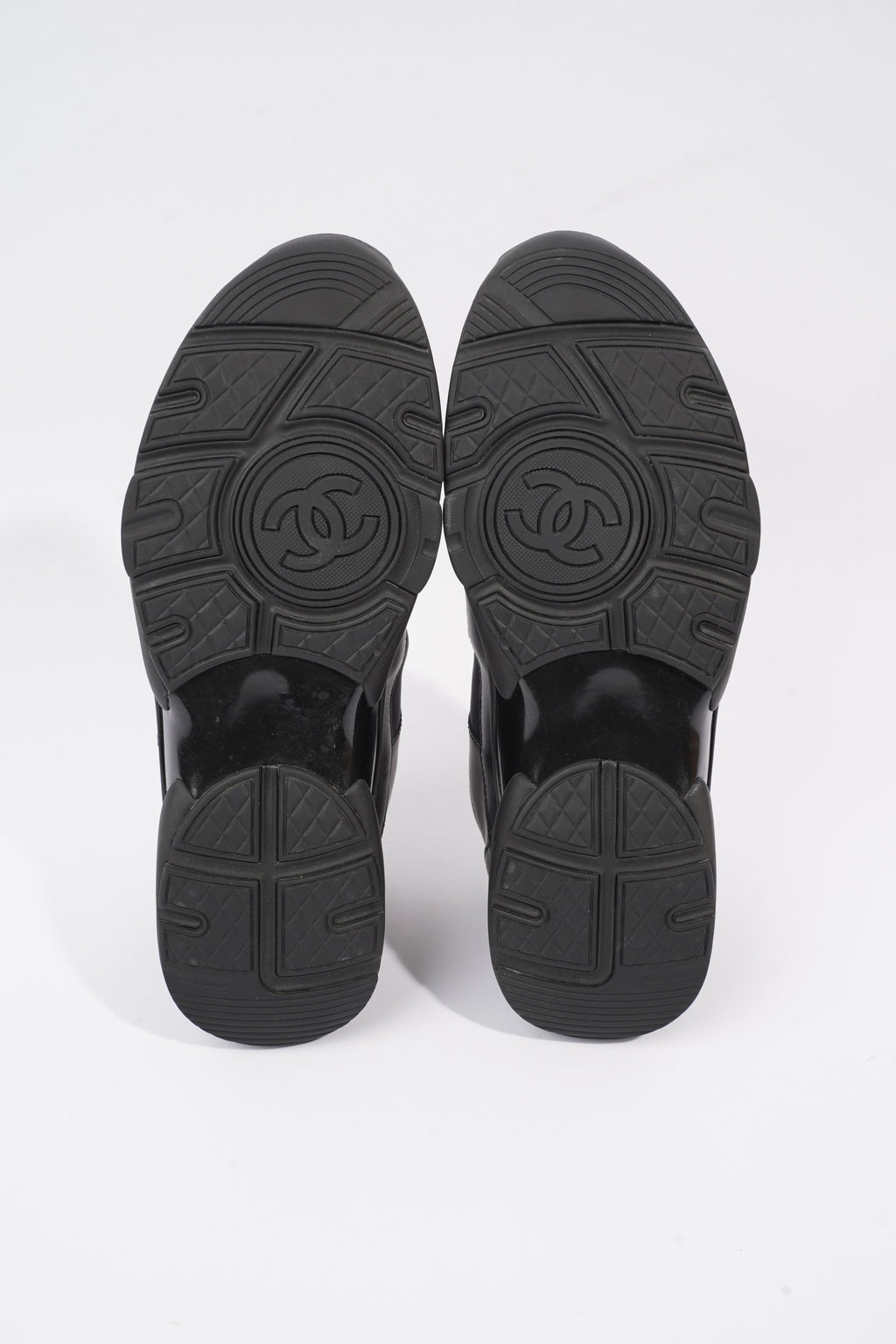 Chanel CC Logo Black Leather EU 44 UK 10