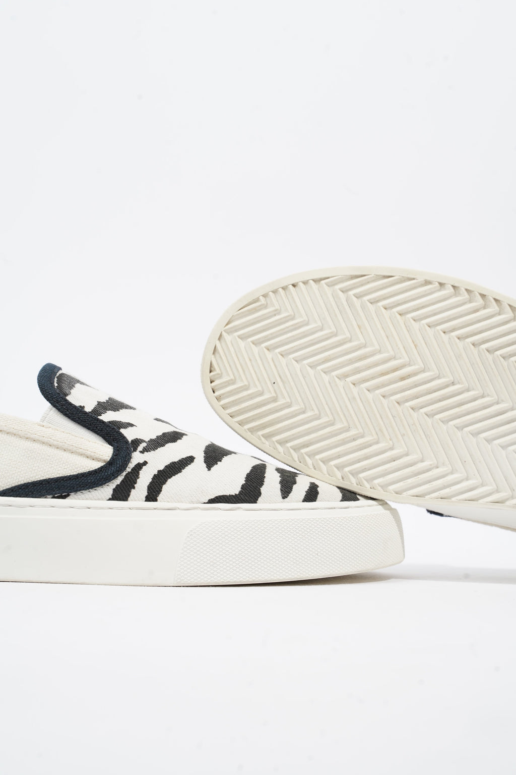 Saint Laurent Slip On Sneaker Zebra Print Canvas EU 40 UK 7