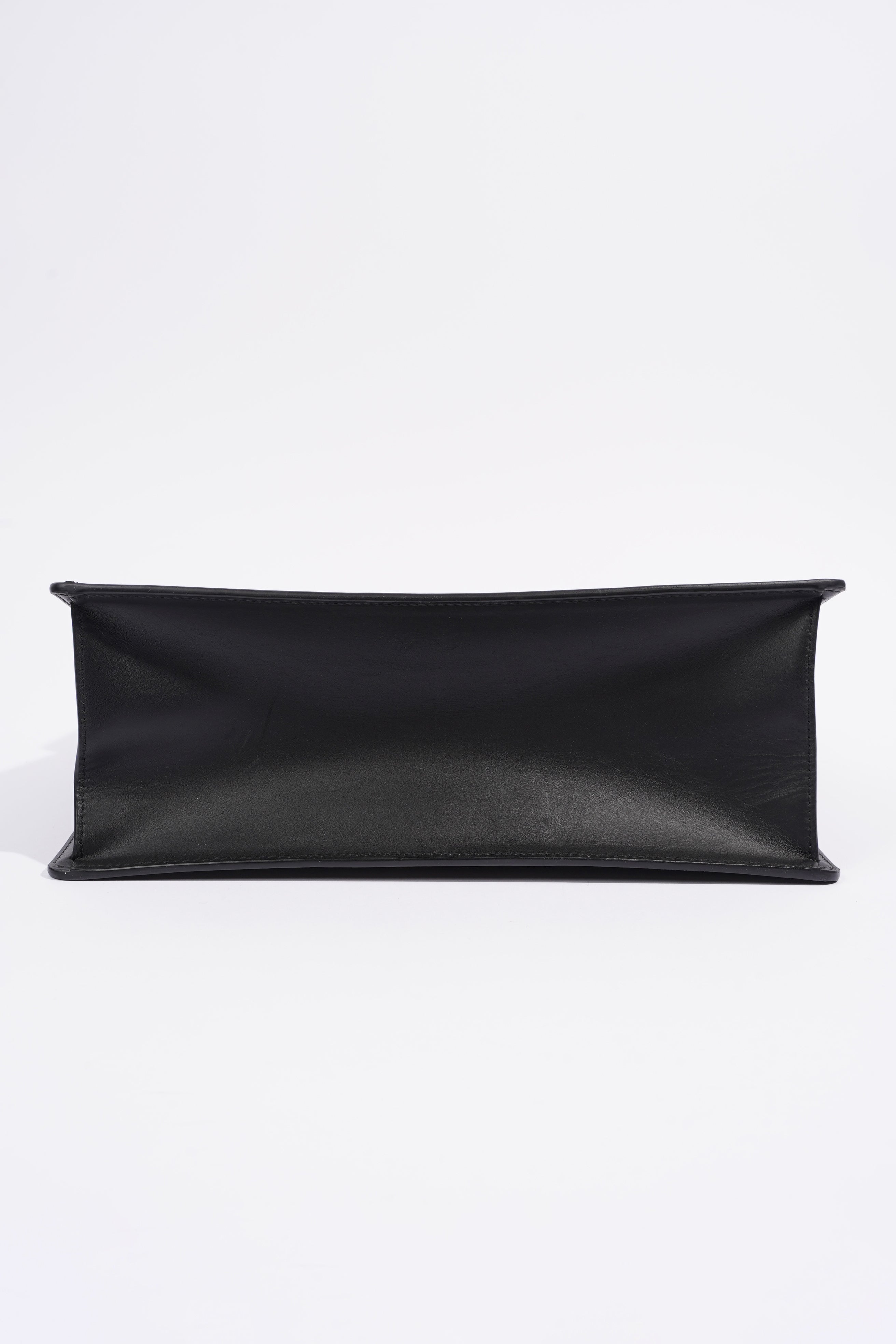 Gucci Sylvie Satchel Black / Gucci Stripe Calfskin Leather Medium
